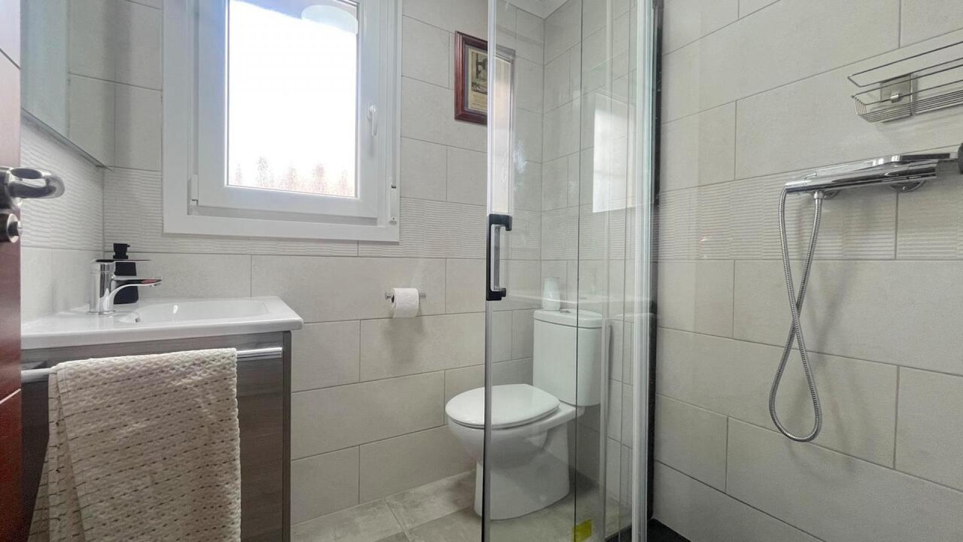 Venta - Chalet Independiente -
Algorfa