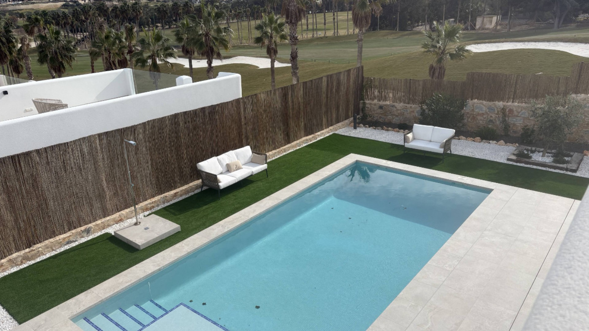 Venta - Chalet Independiente -
Algorfa