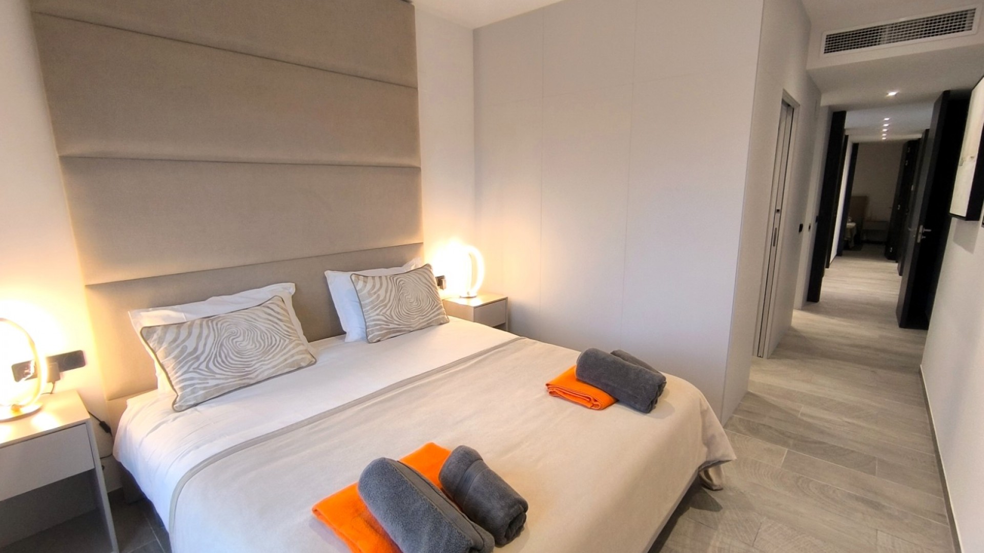 Venta - Chalet Independiente -
Algorfa