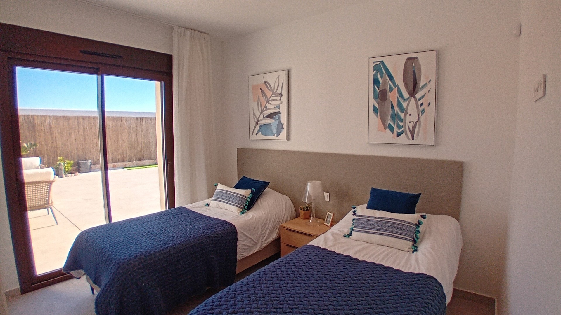 Venta - Chalet Independiente -
Algorfa