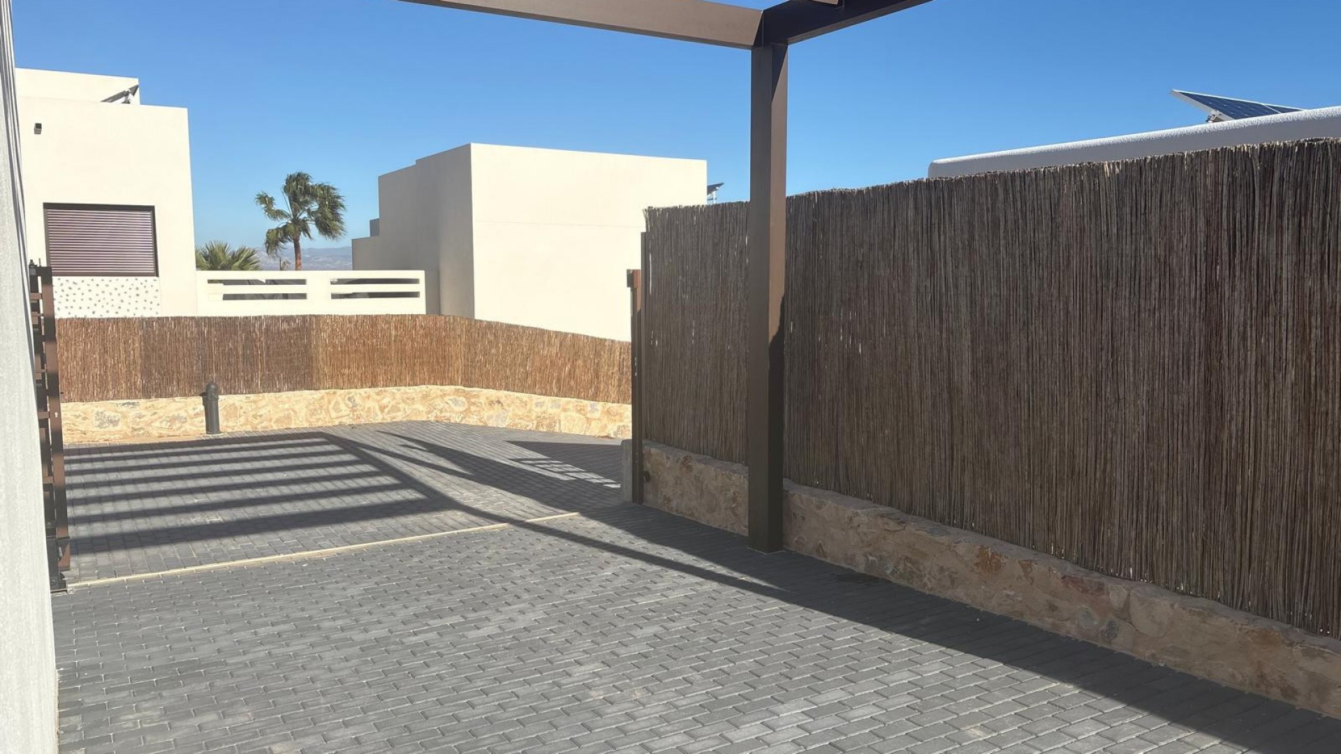 Venta - Chalet Independiente -
Algorfa