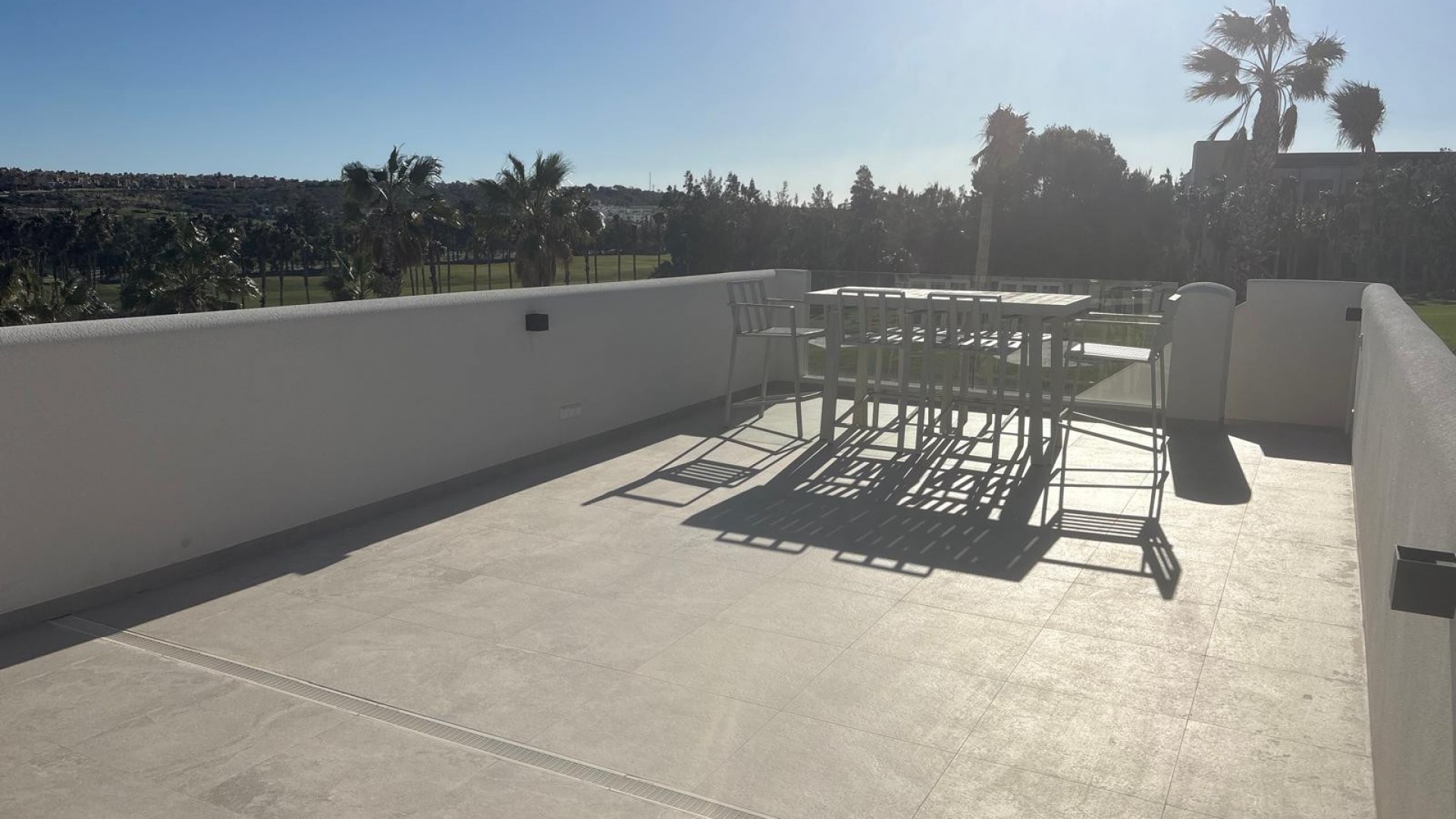 Venta - Chalet Independiente -
Algorfa