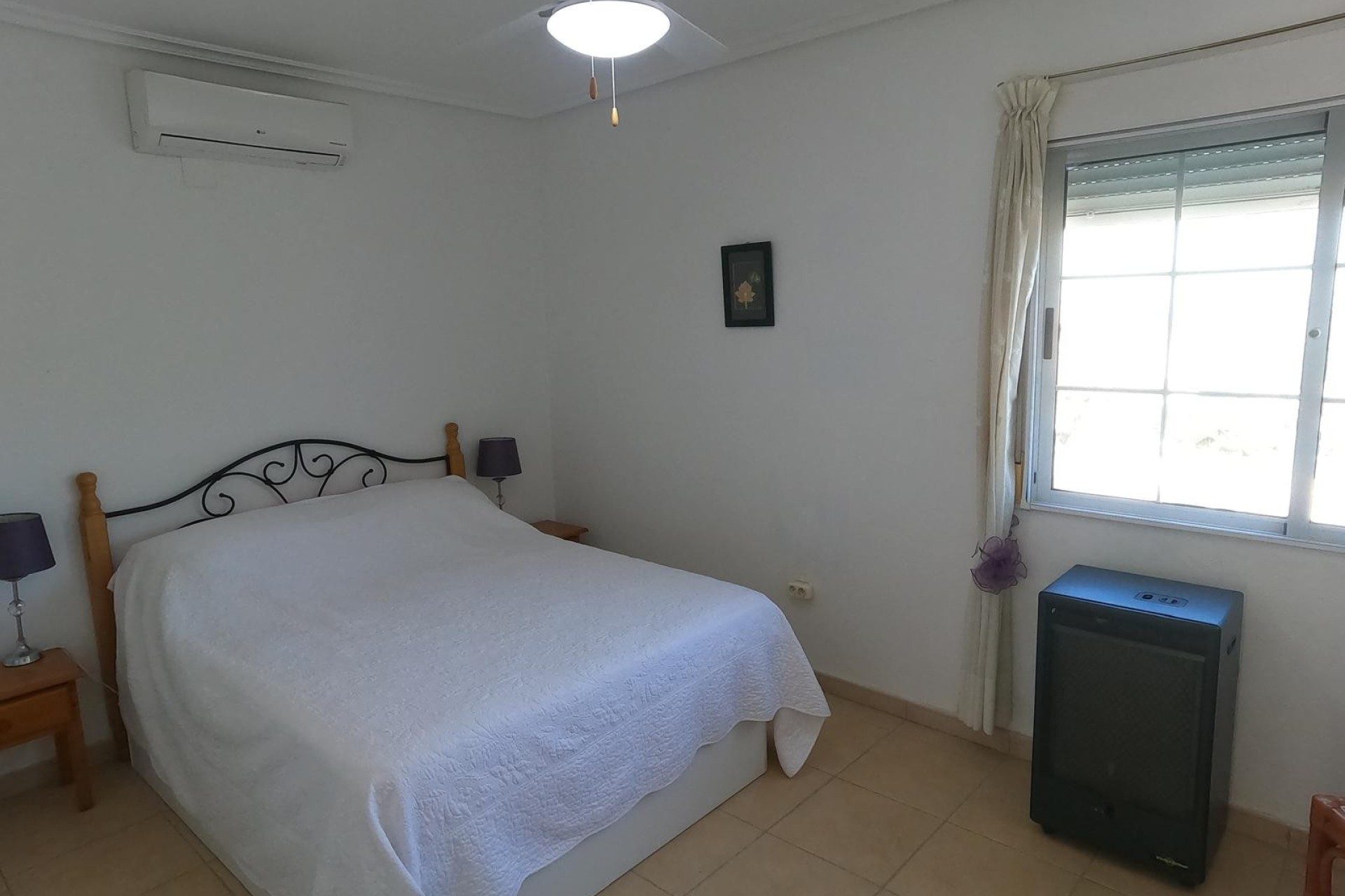 Venta - Chalet Independiente -
Algorfa