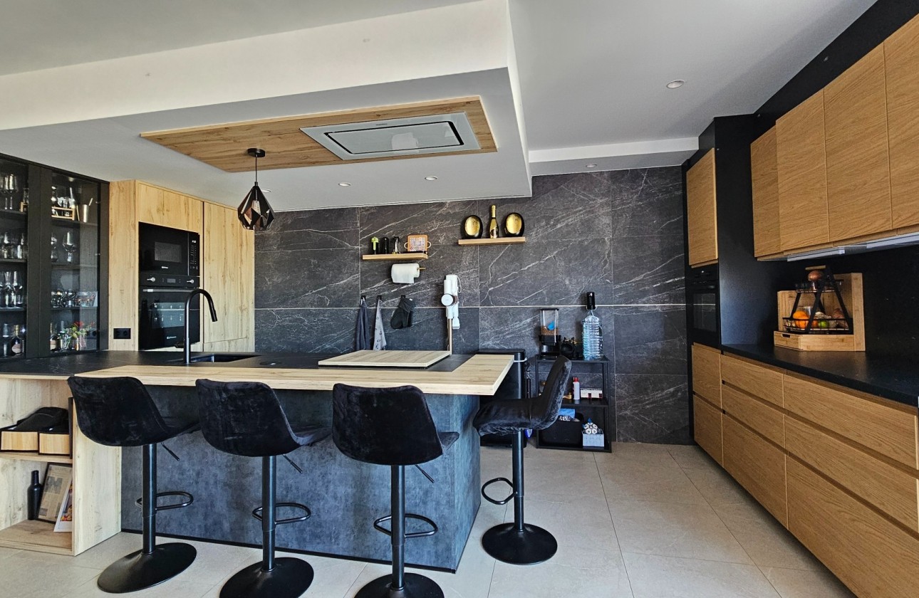 Venta - Chalet Independiente -
Algorfa