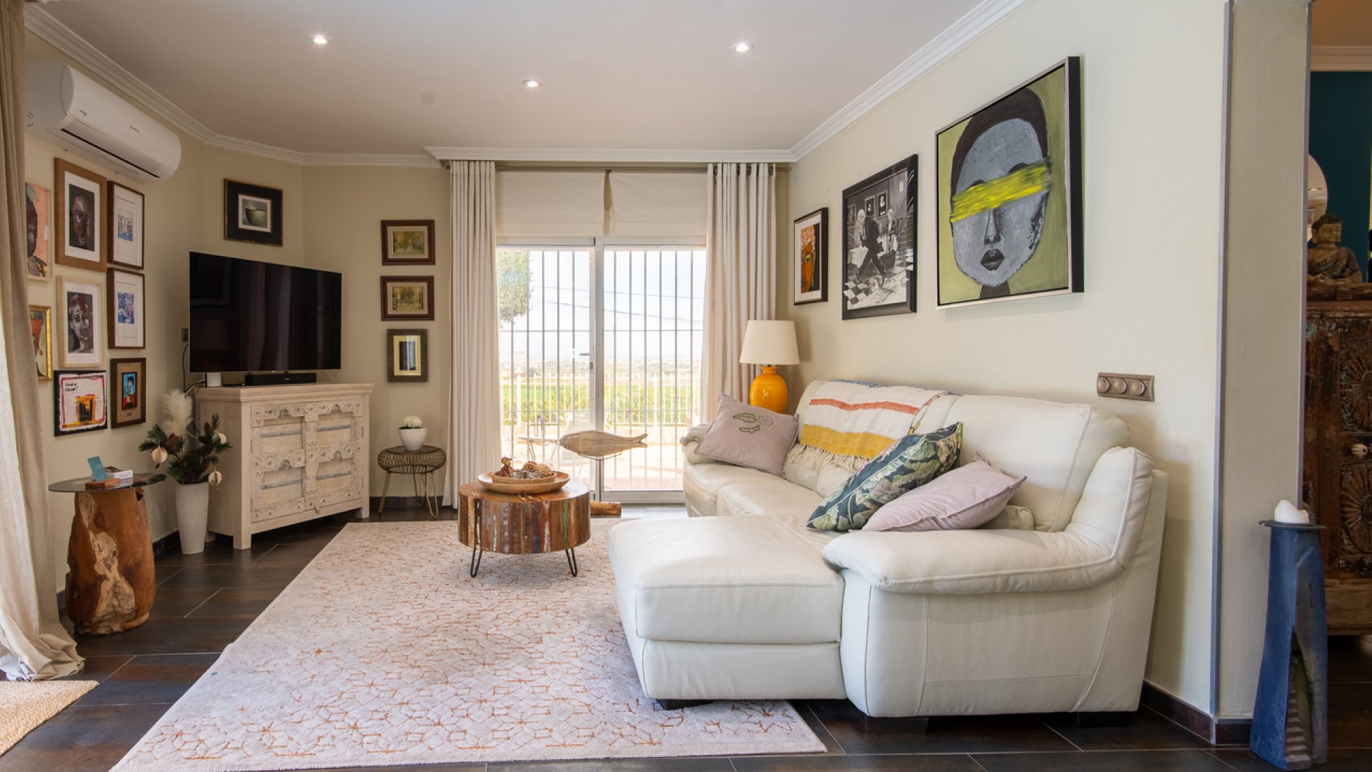 Venta - Chalet Independiente -
Algorfa