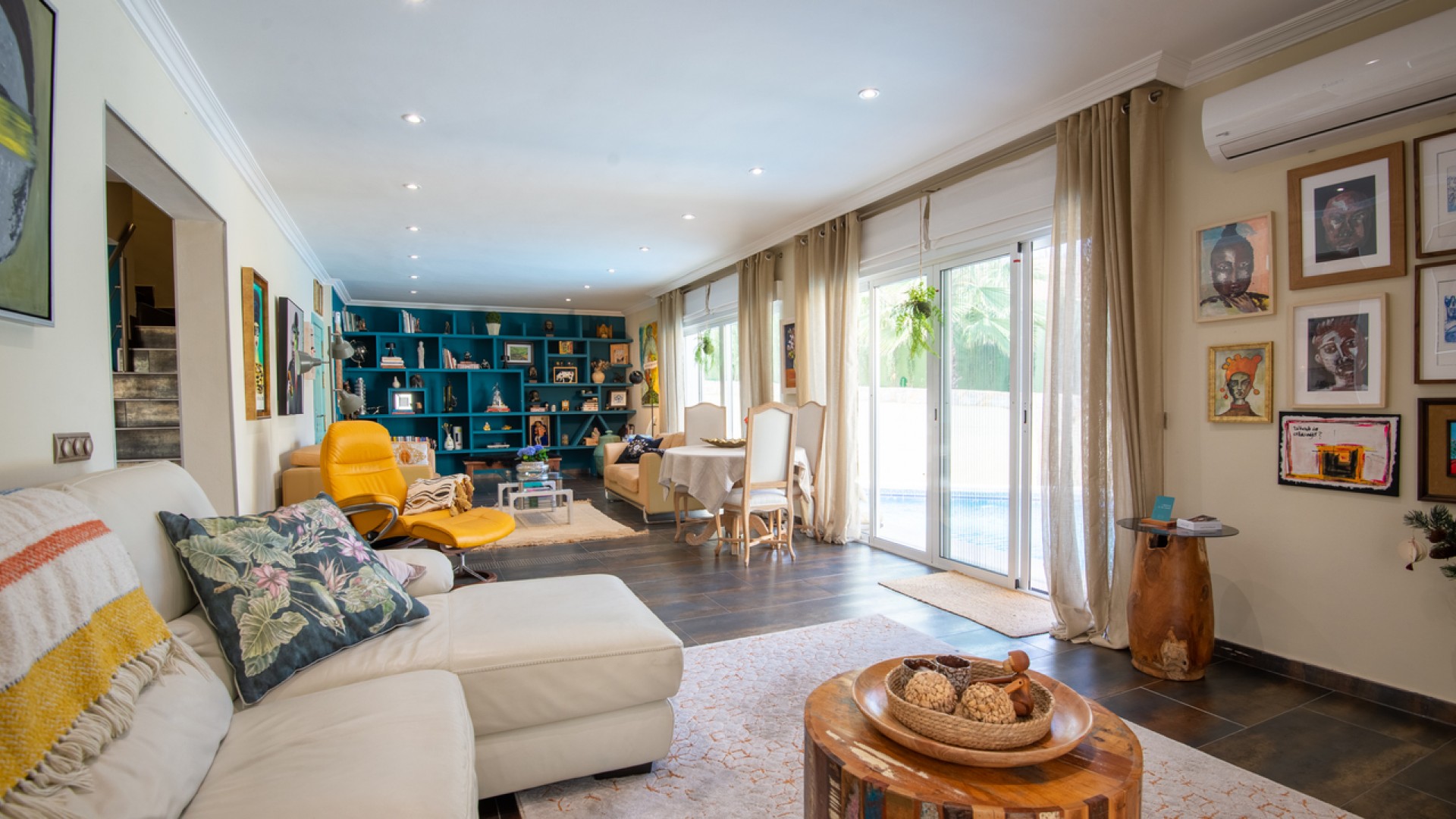 Venta - Chalet Independiente -
Algorfa