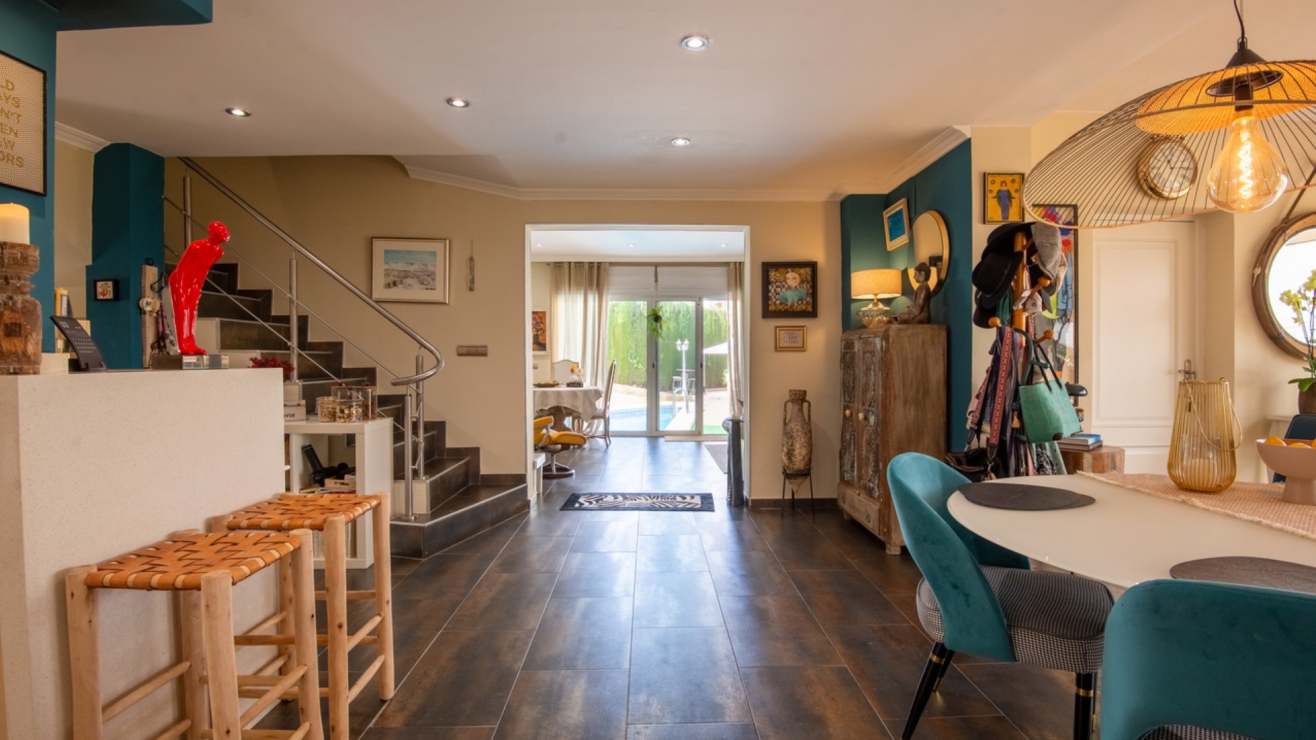 Venta - Chalet Independiente -
Algorfa