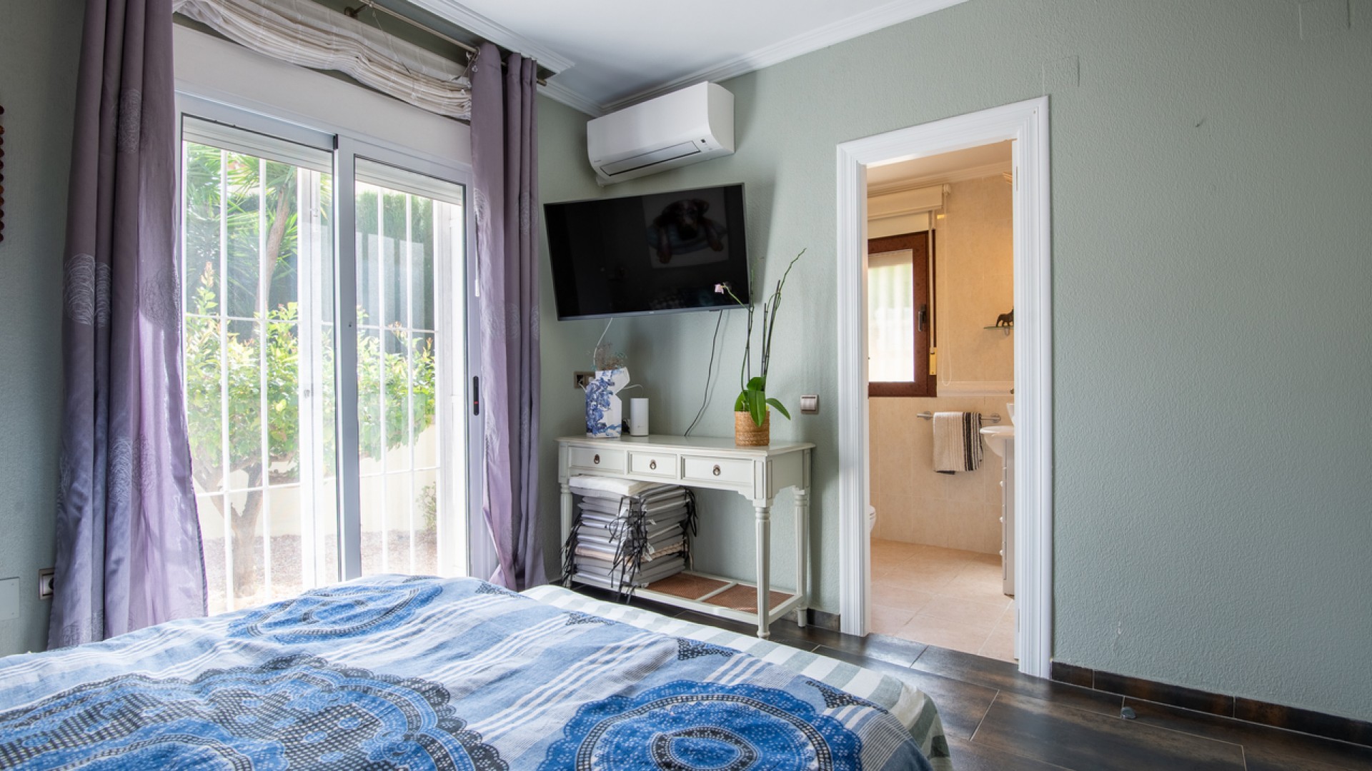 Venta - Chalet Independiente -
Algorfa