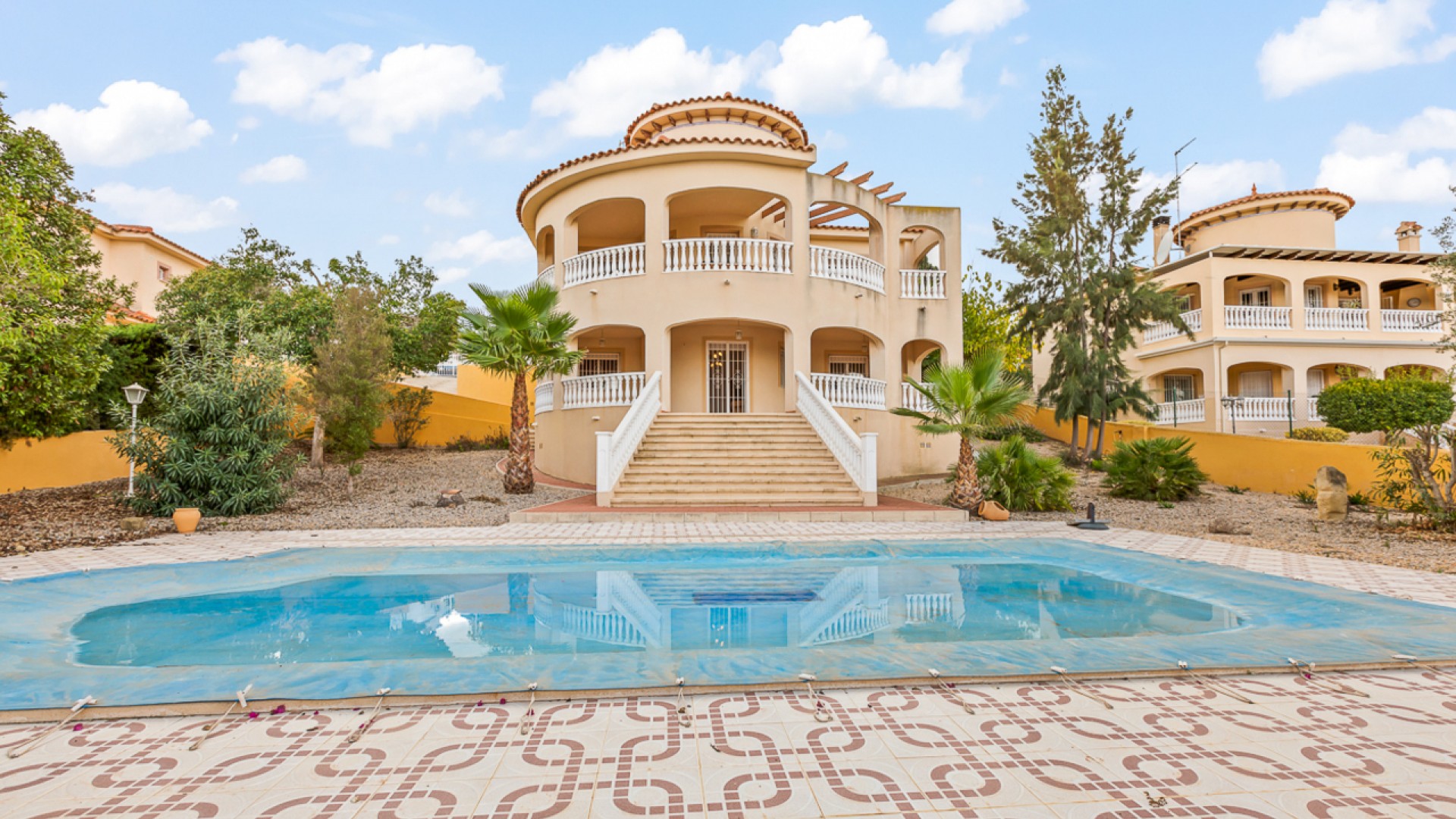 Venta - Chalet Independiente -
Algorfa