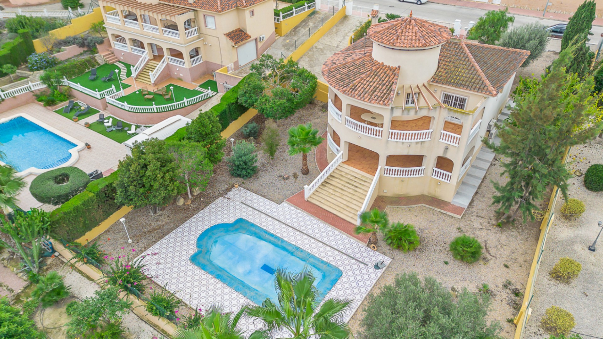 Venta - Chalet Independiente -
Algorfa