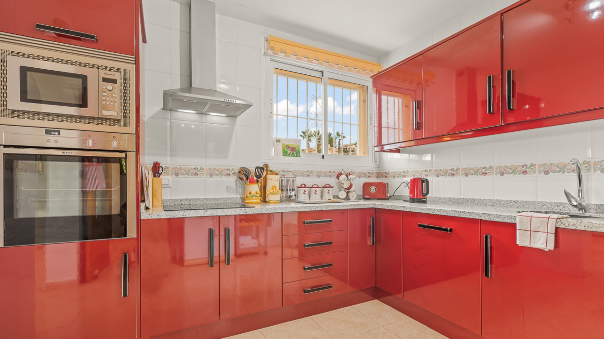 Venta - Chalet Independiente -
Algorfa