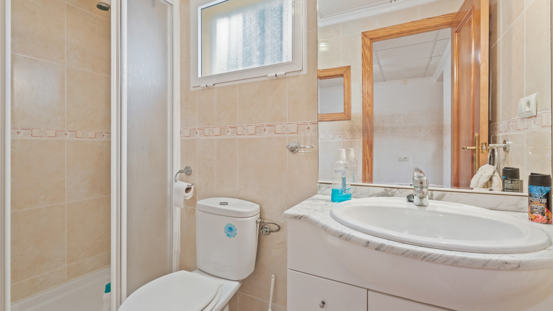 Venta - Chalet Independiente -
Algorfa