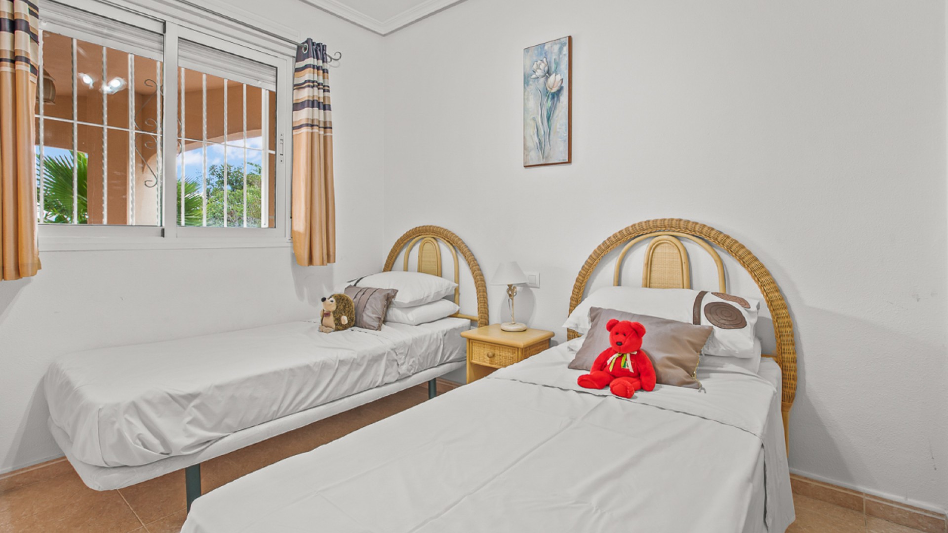 Venta - Chalet Independiente -
Algorfa