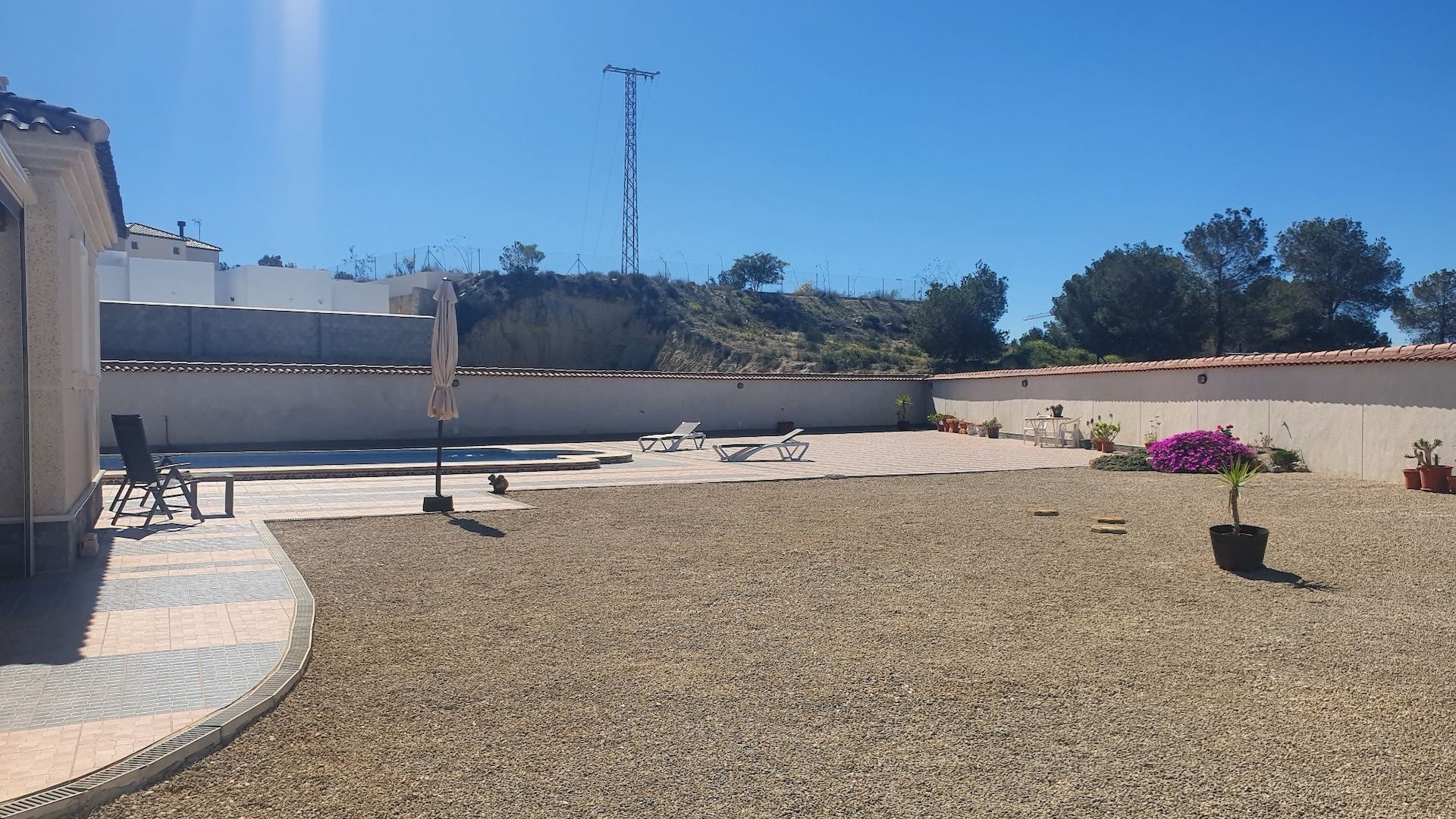 Venta - Chalet Independiente -
Algorfa