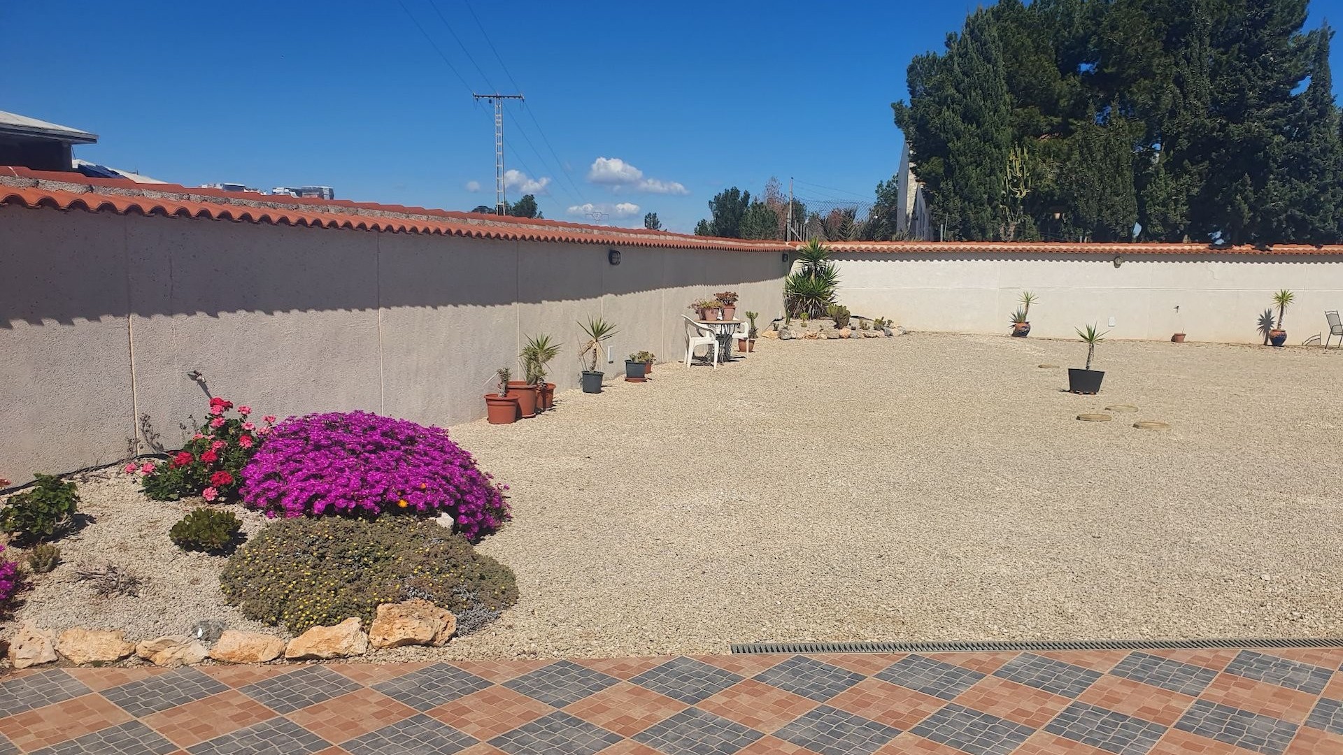 Venta - Chalet Independiente -
Algorfa