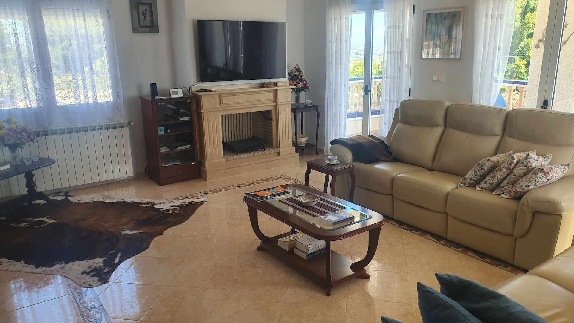Venta - Chalet Independiente -
Algorfa