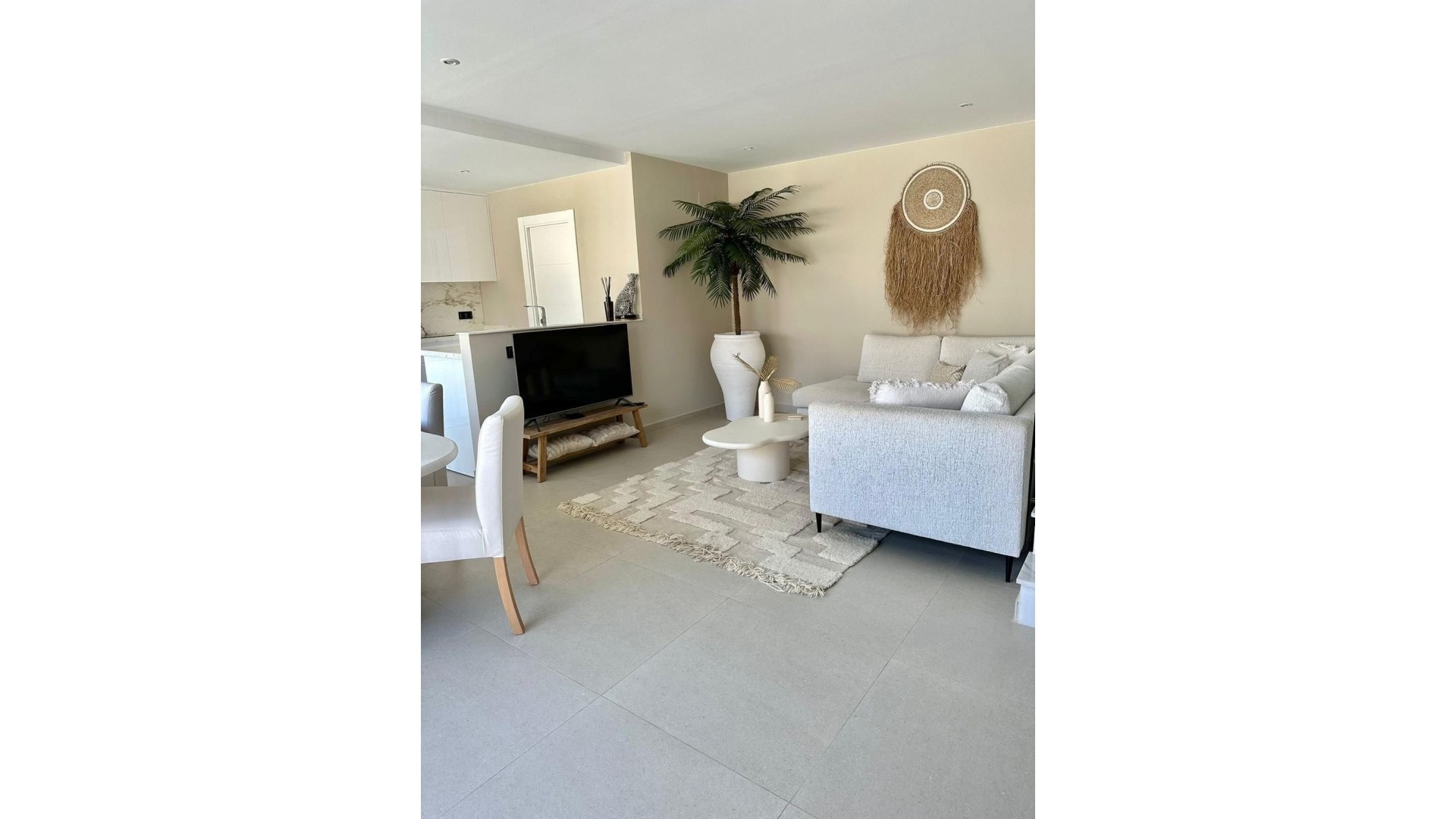 Venta - Chalet Independiente -
Algorfa