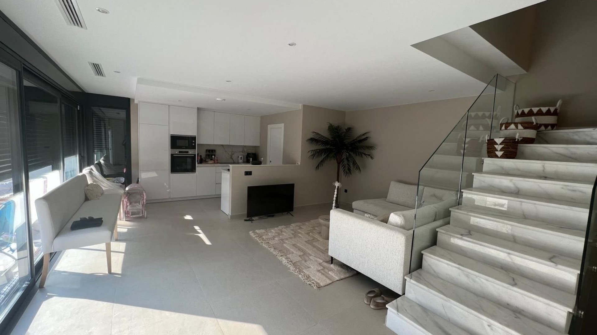 Venta - Chalet Independiente -
Algorfa