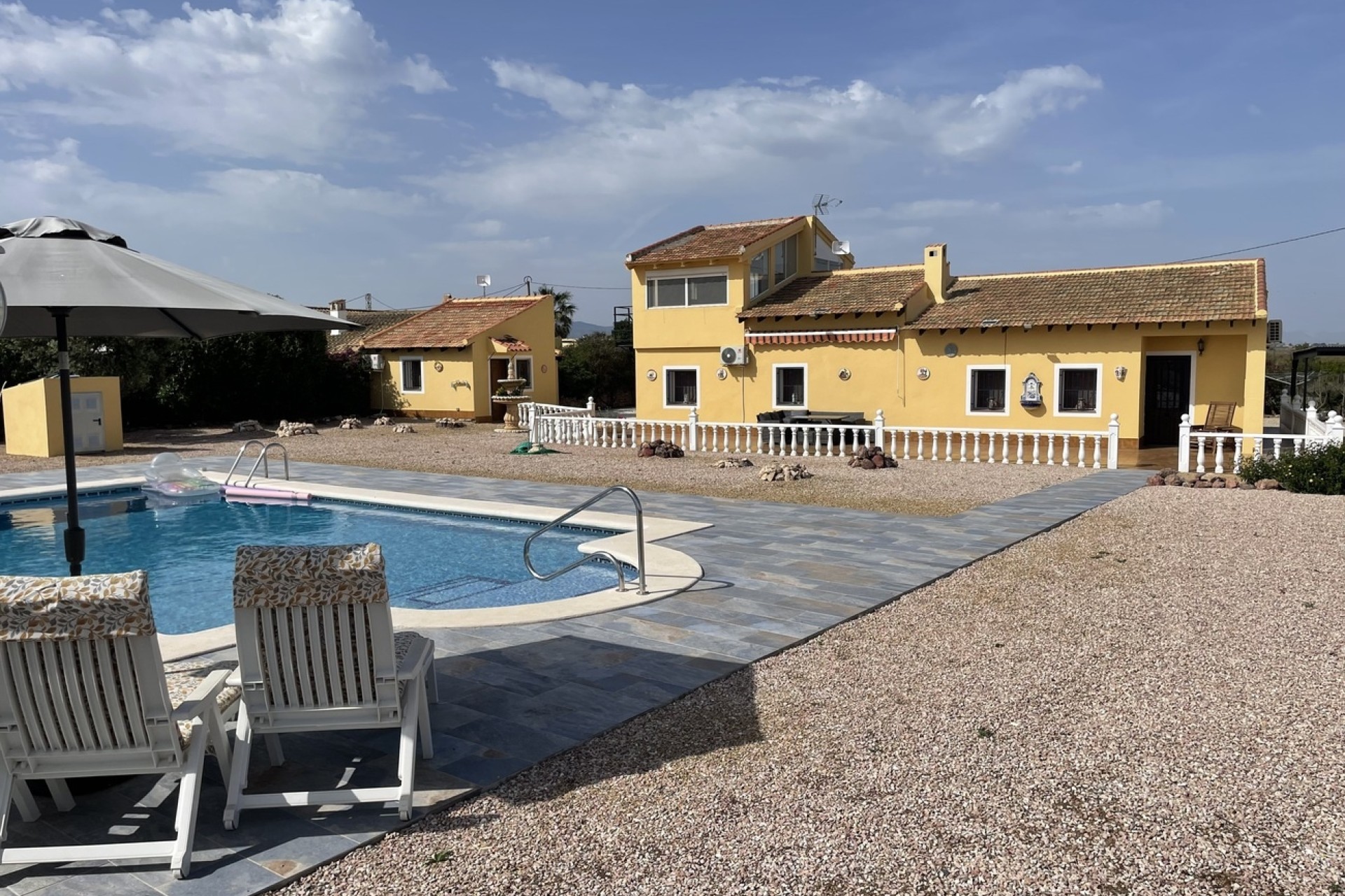 Venta - Chalet Independiente -
Alhama de Murcia - Inland