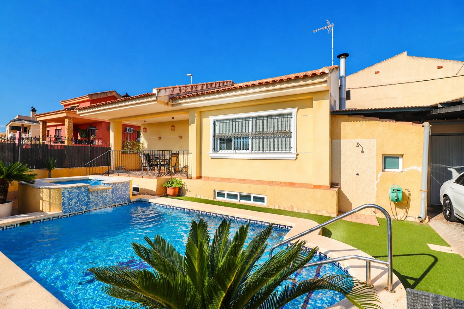 Venta - Chalet Independiente -
Almoradí - El Saladar