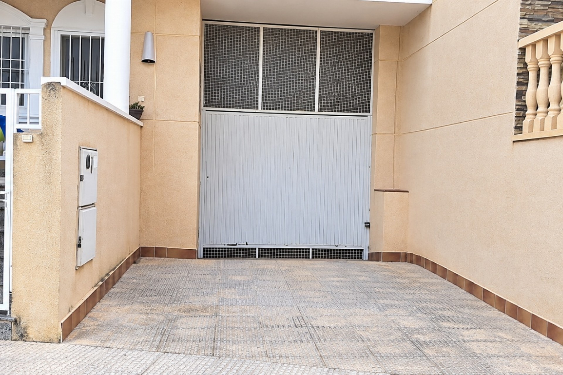 Venta - Chalet Independiente -
Almoradí - Heredades
