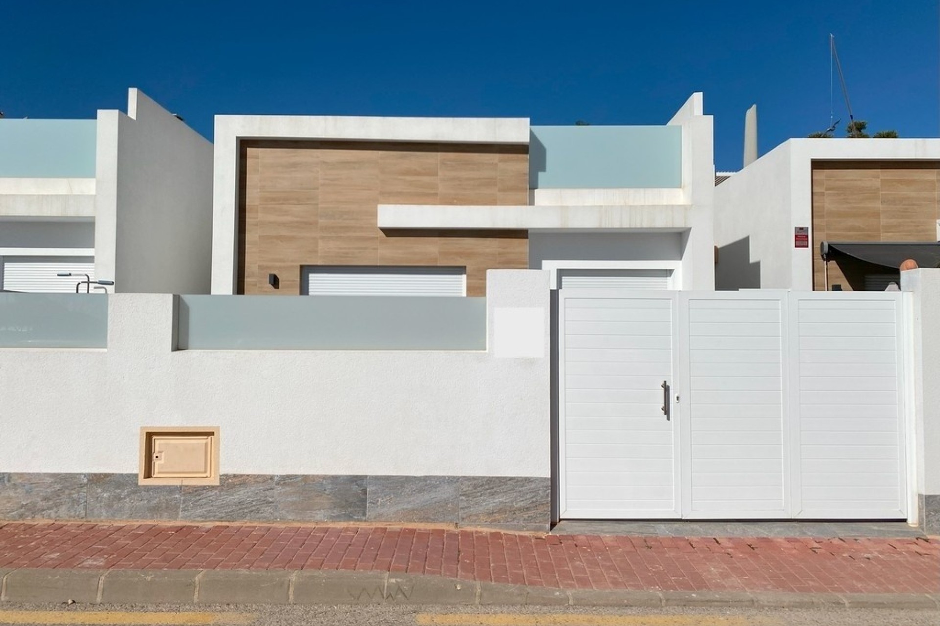 Venta - Chalet Independiente -
Avileses - Inland