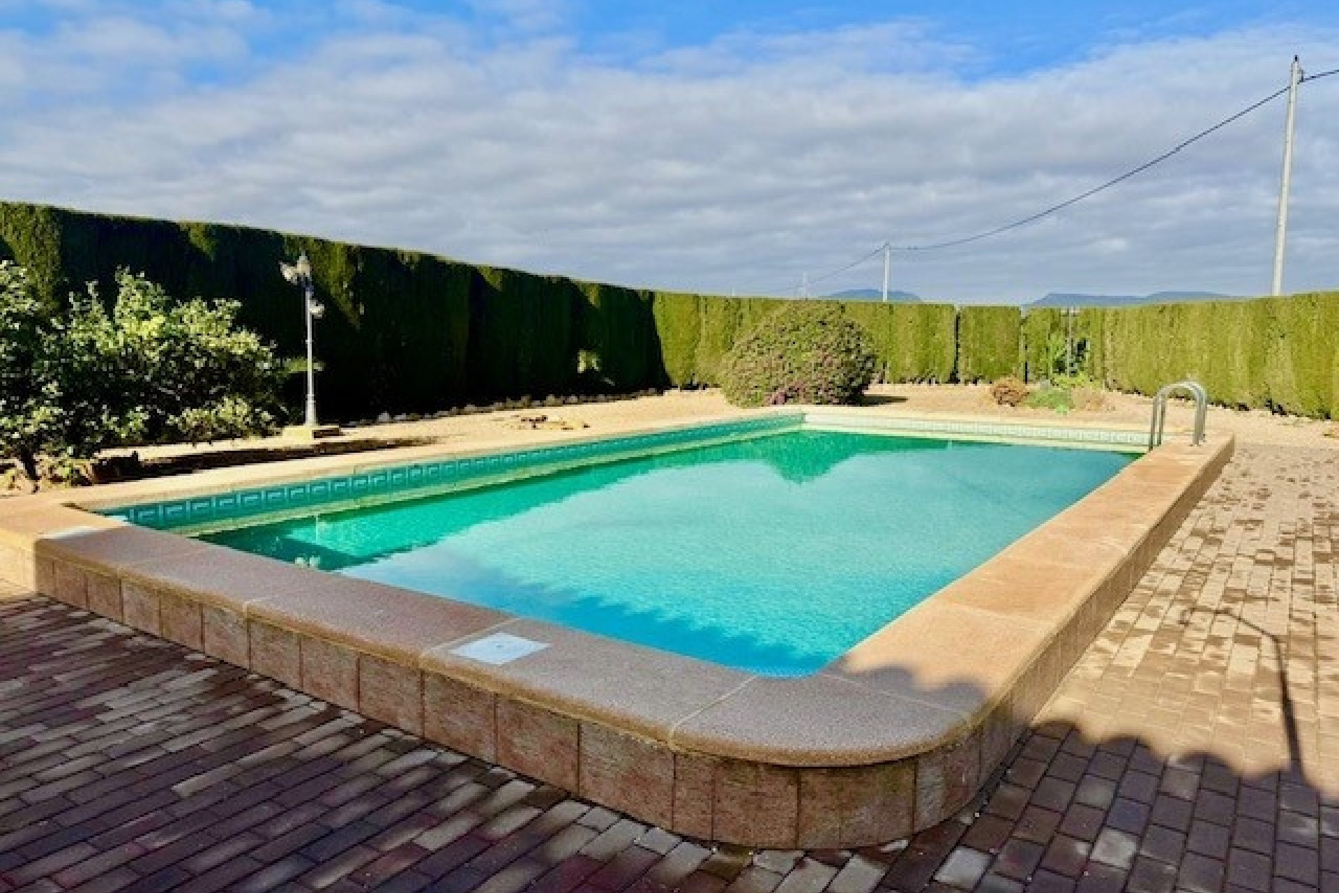 Venta - Chalet Independiente -
Avileses - Inland