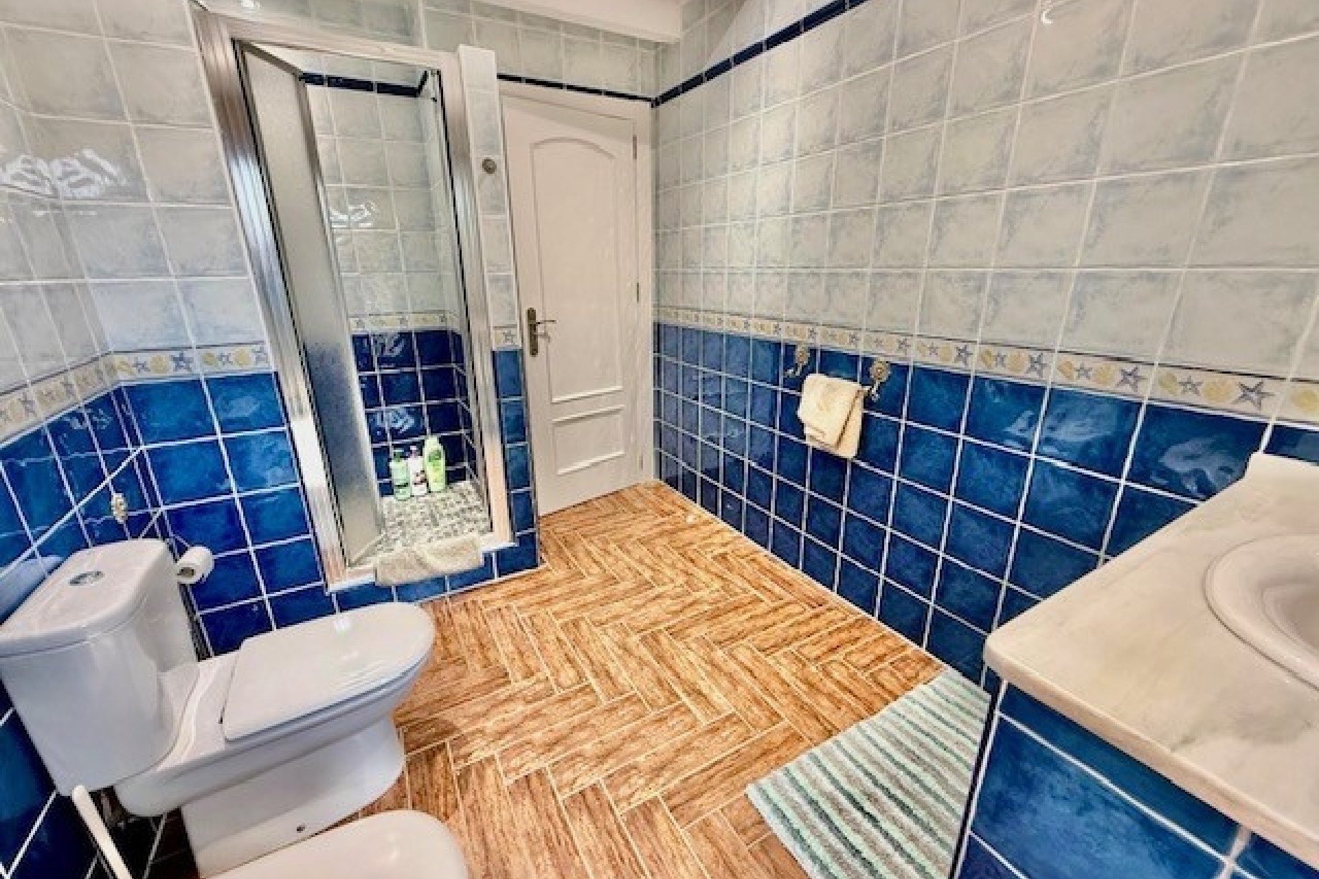 Venta - Chalet Independiente -
Avileses - Inland