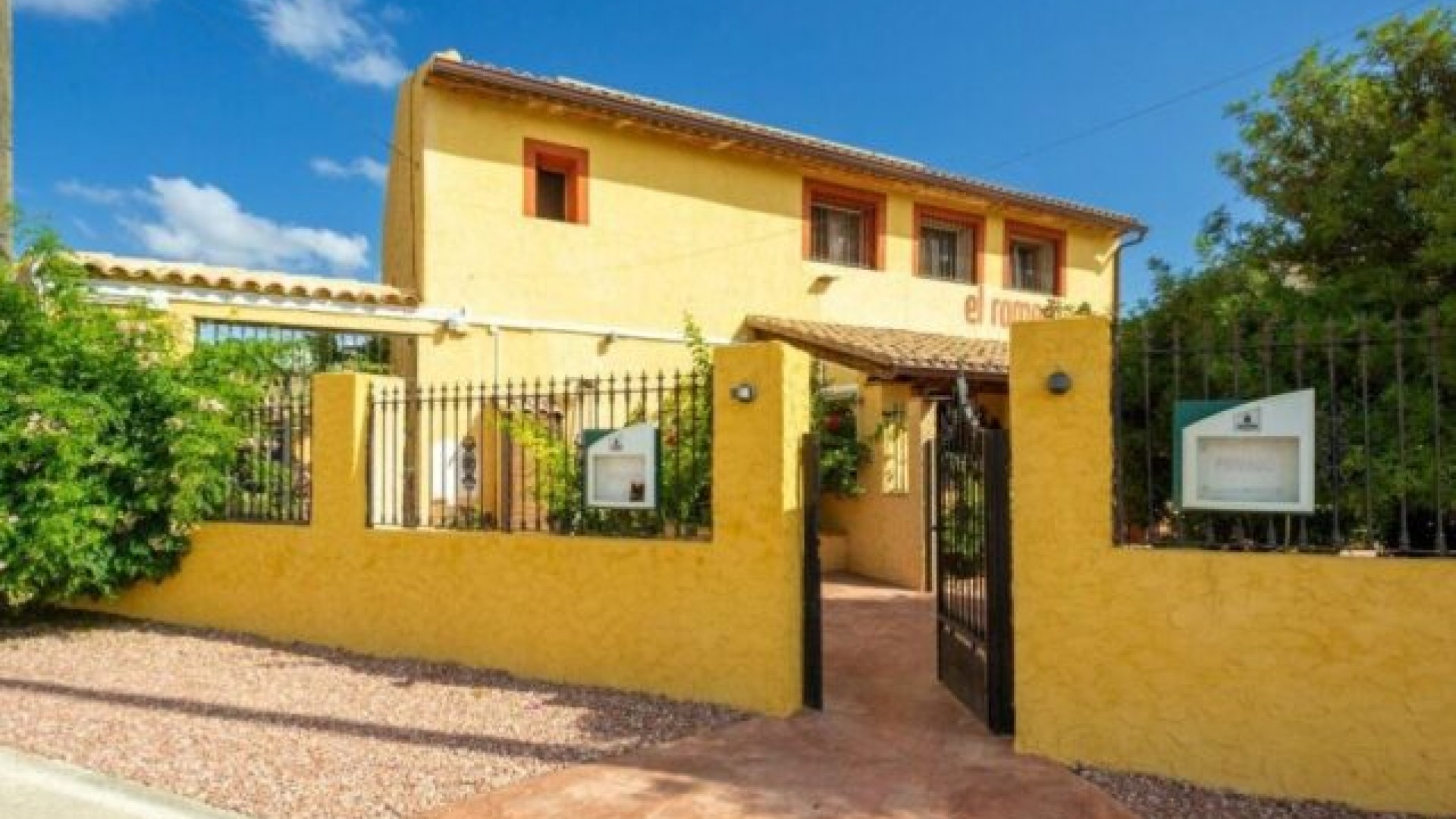 Venta - Chalet Independiente -
Barbarroja