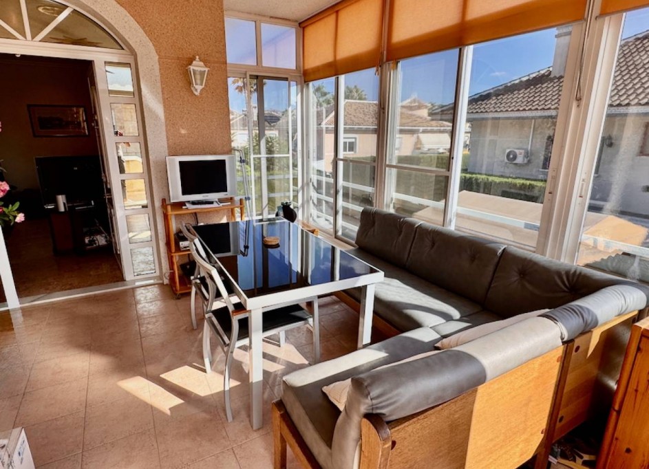 Venta - Chalet Independiente -
Benferri