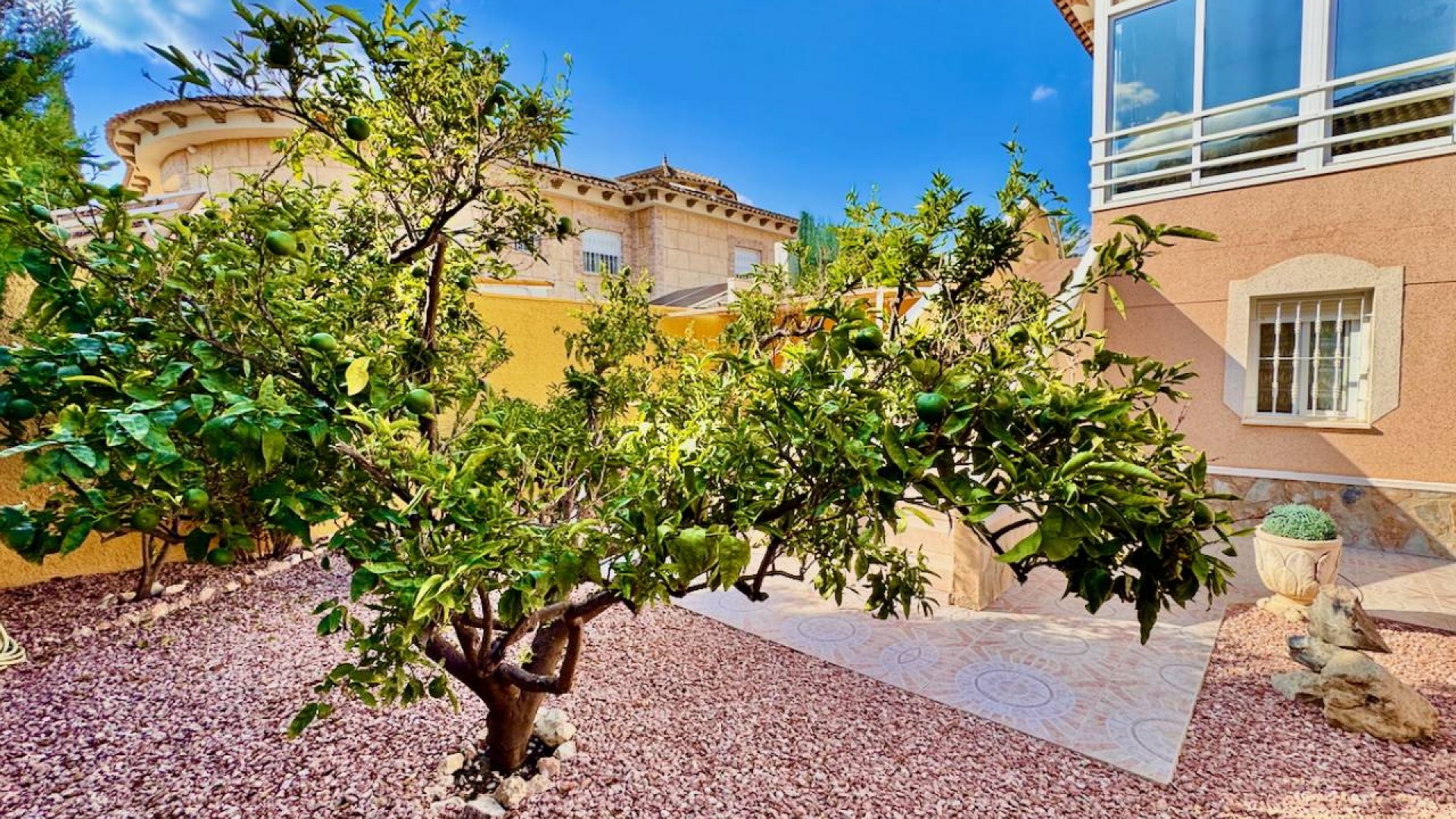 Venta - Chalet Independiente -
Benferri