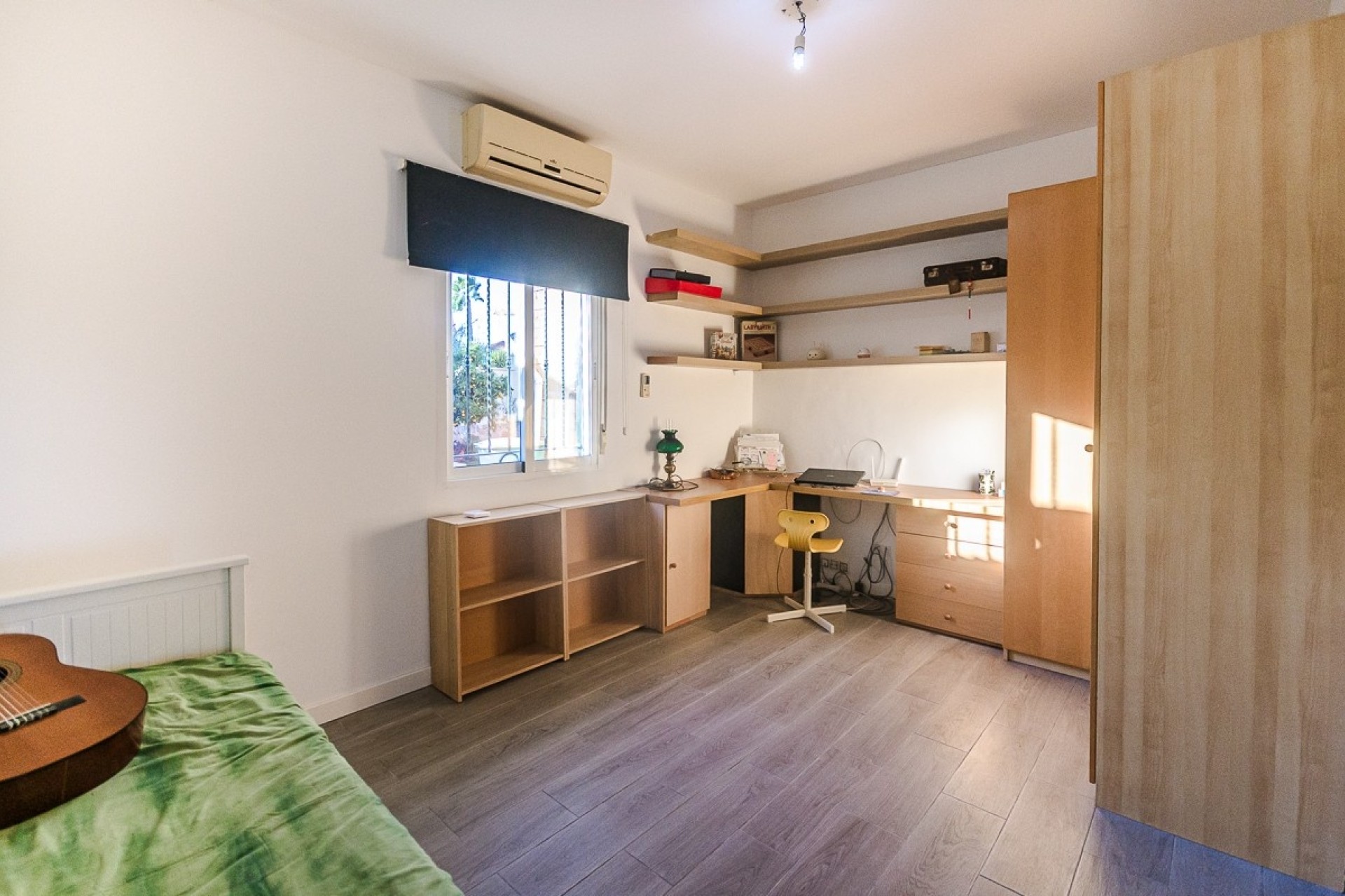 Venta - Chalet Independiente -
Benferri