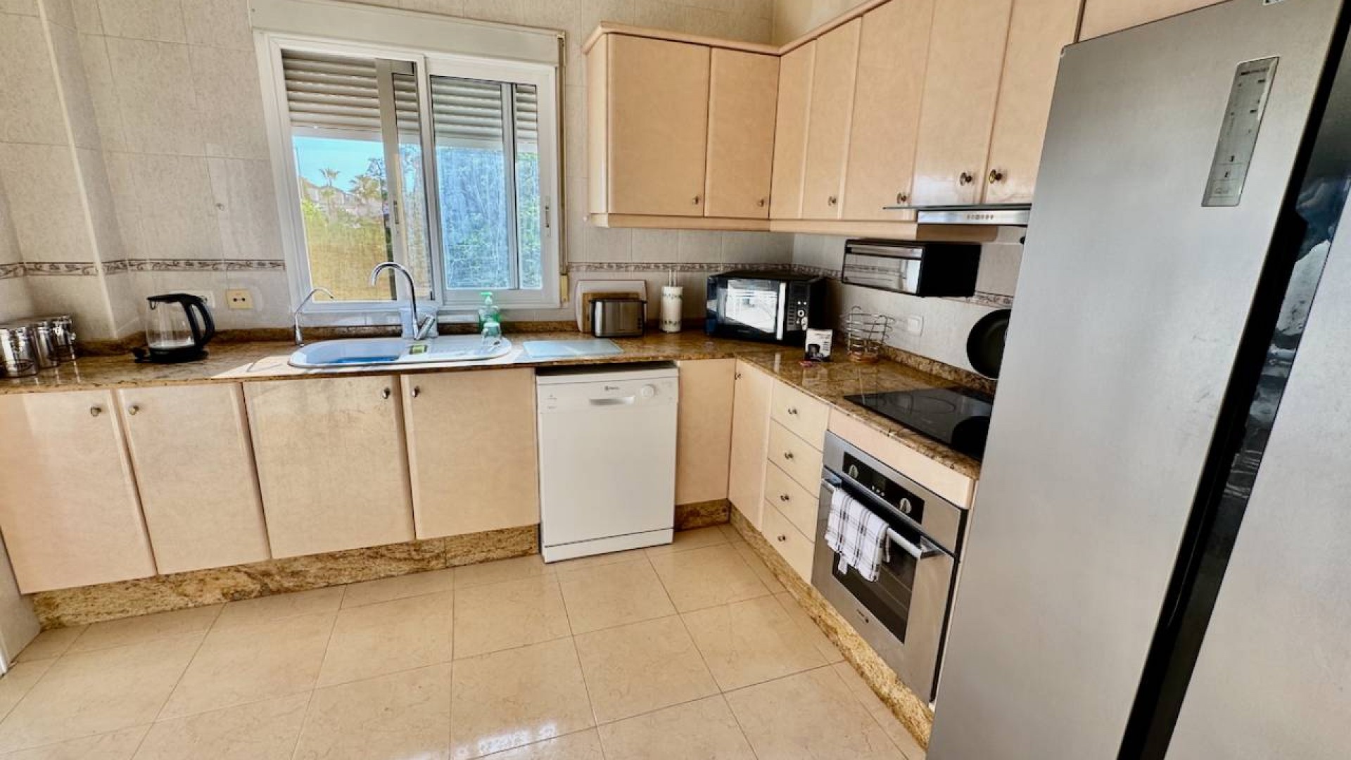 Venta - Chalet Independiente -
Benferri