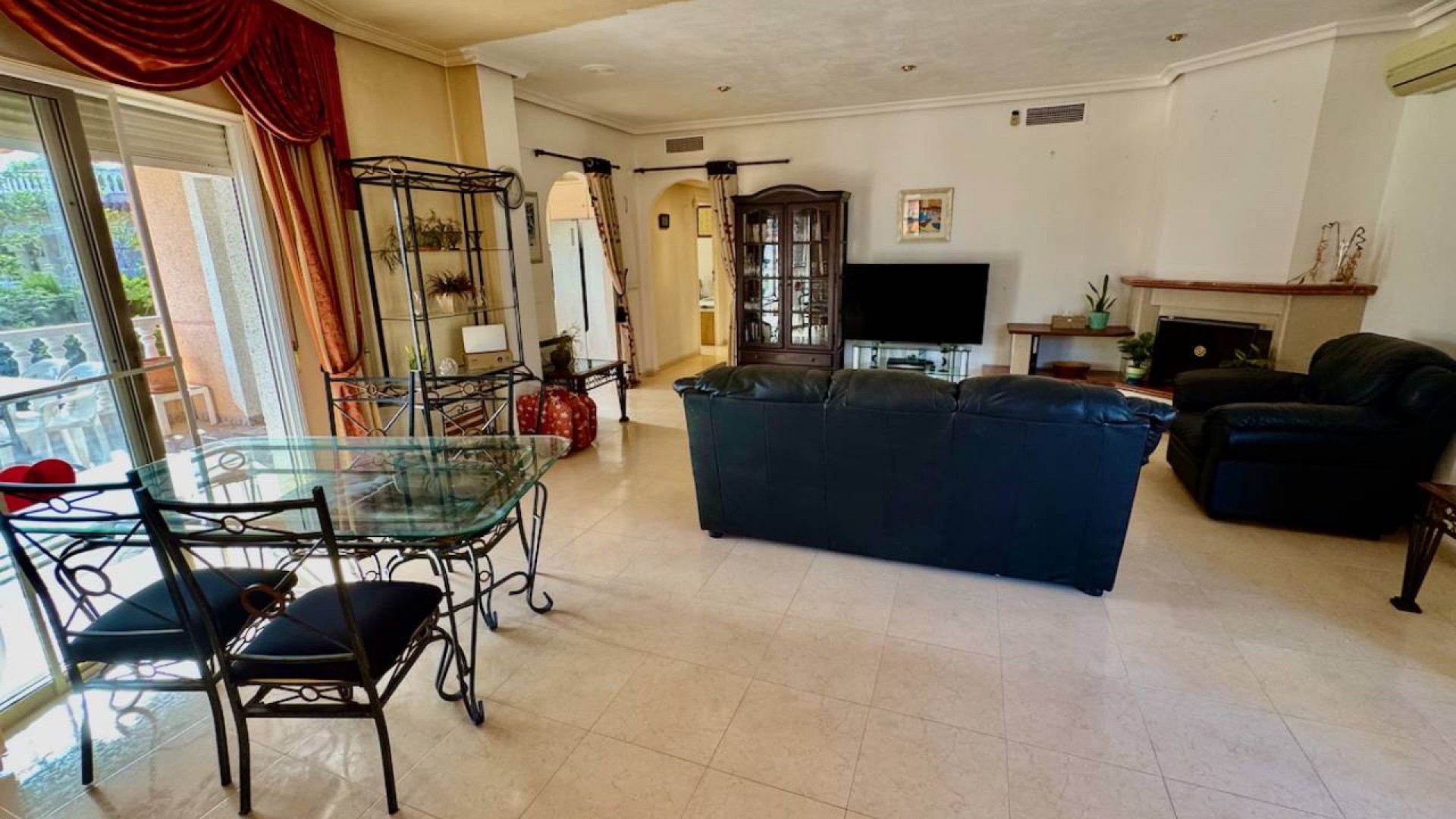 Venta - Chalet Independiente -
Benferri