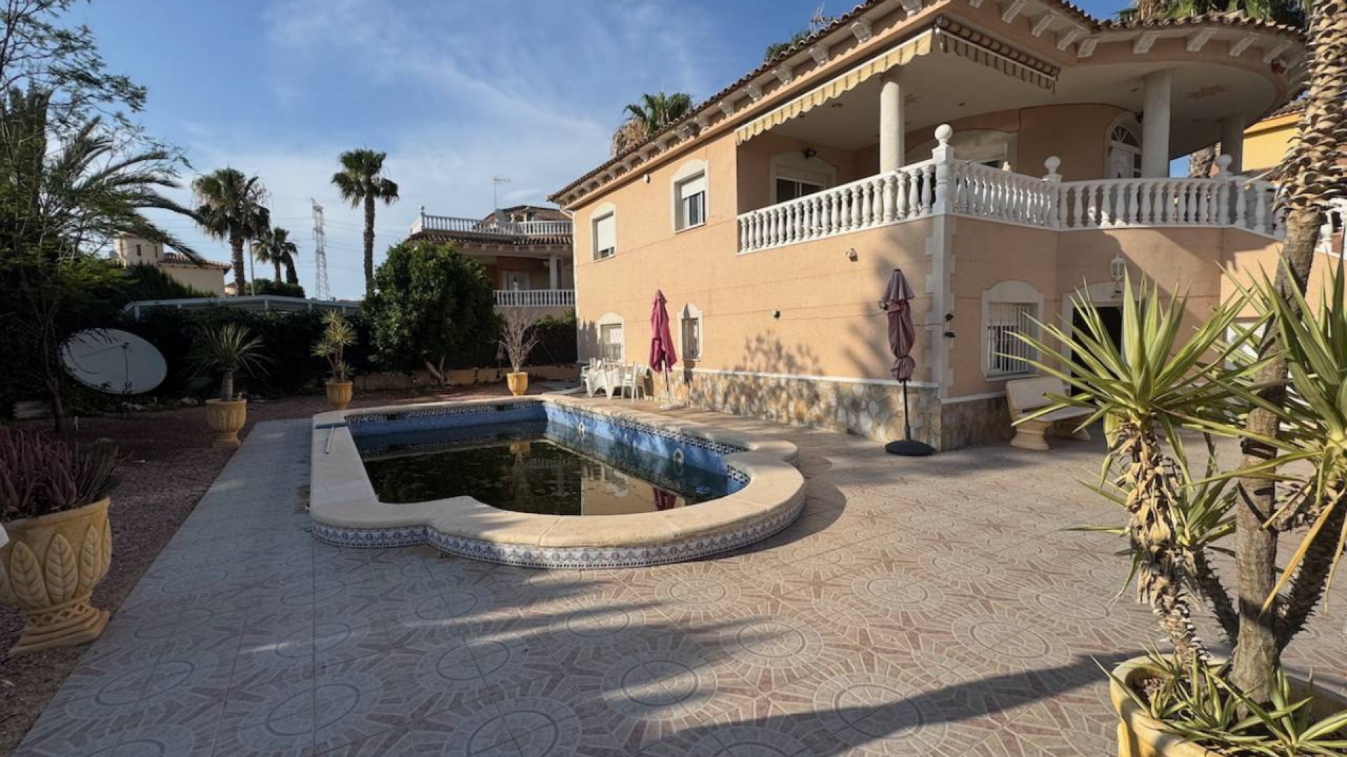 Venta - Chalet Independiente -
Benferri