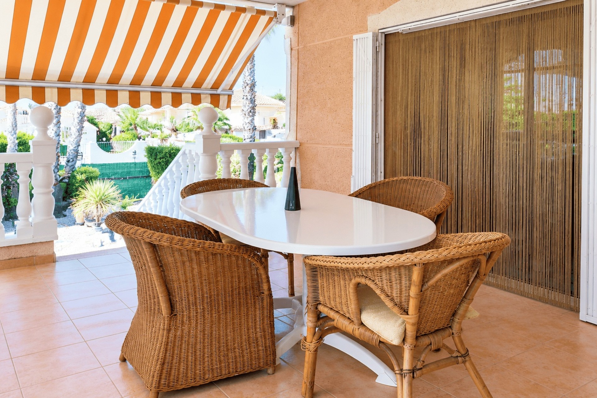 Venta - Chalet Independiente -
Benferri