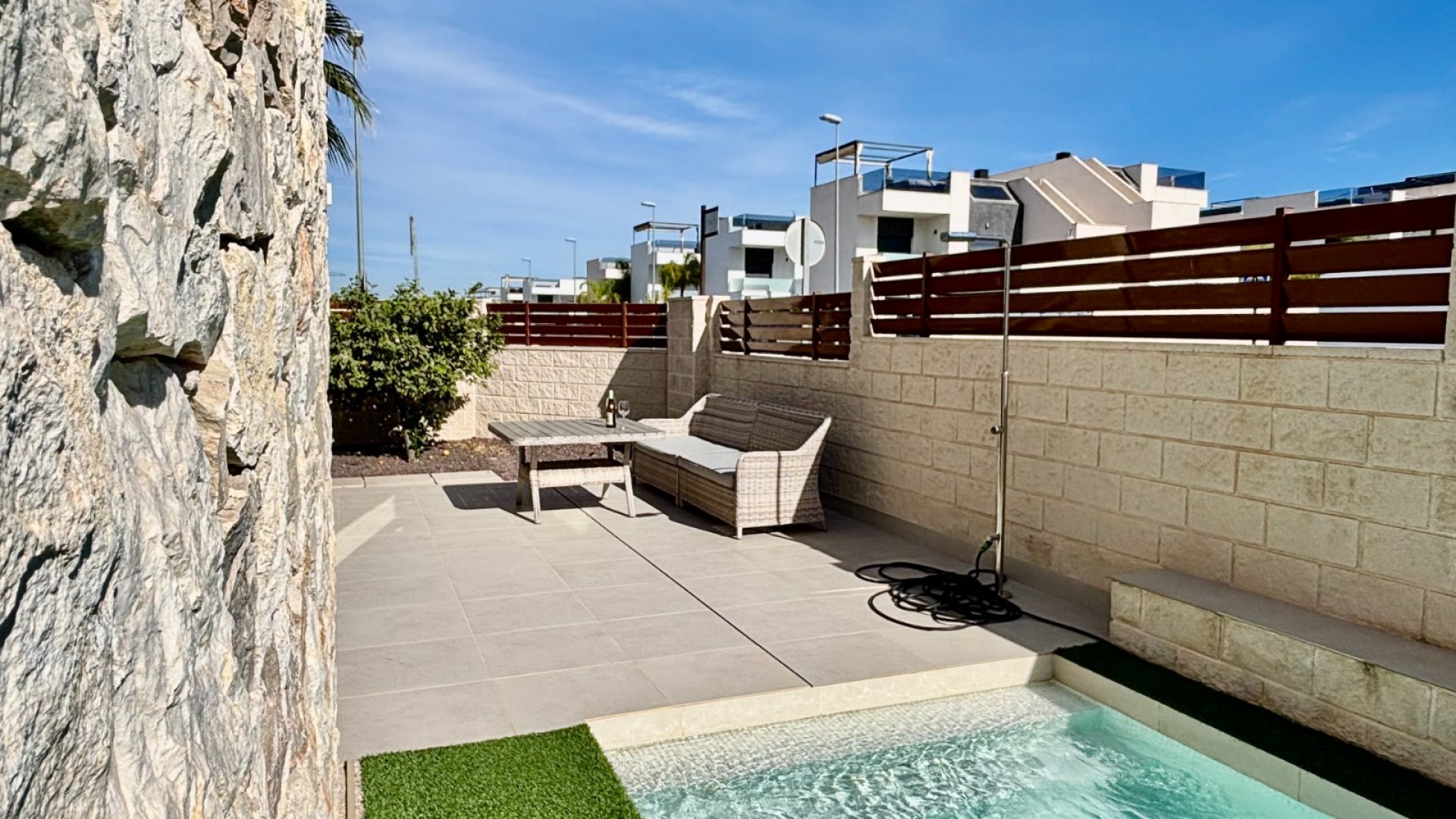 Venta - Chalet Independiente -
Benijofar - Benijofar - Village