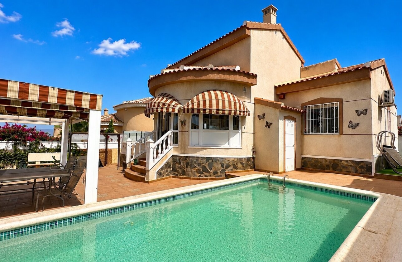 Venta - Chalet Independiente -
Benijofar - Benimar