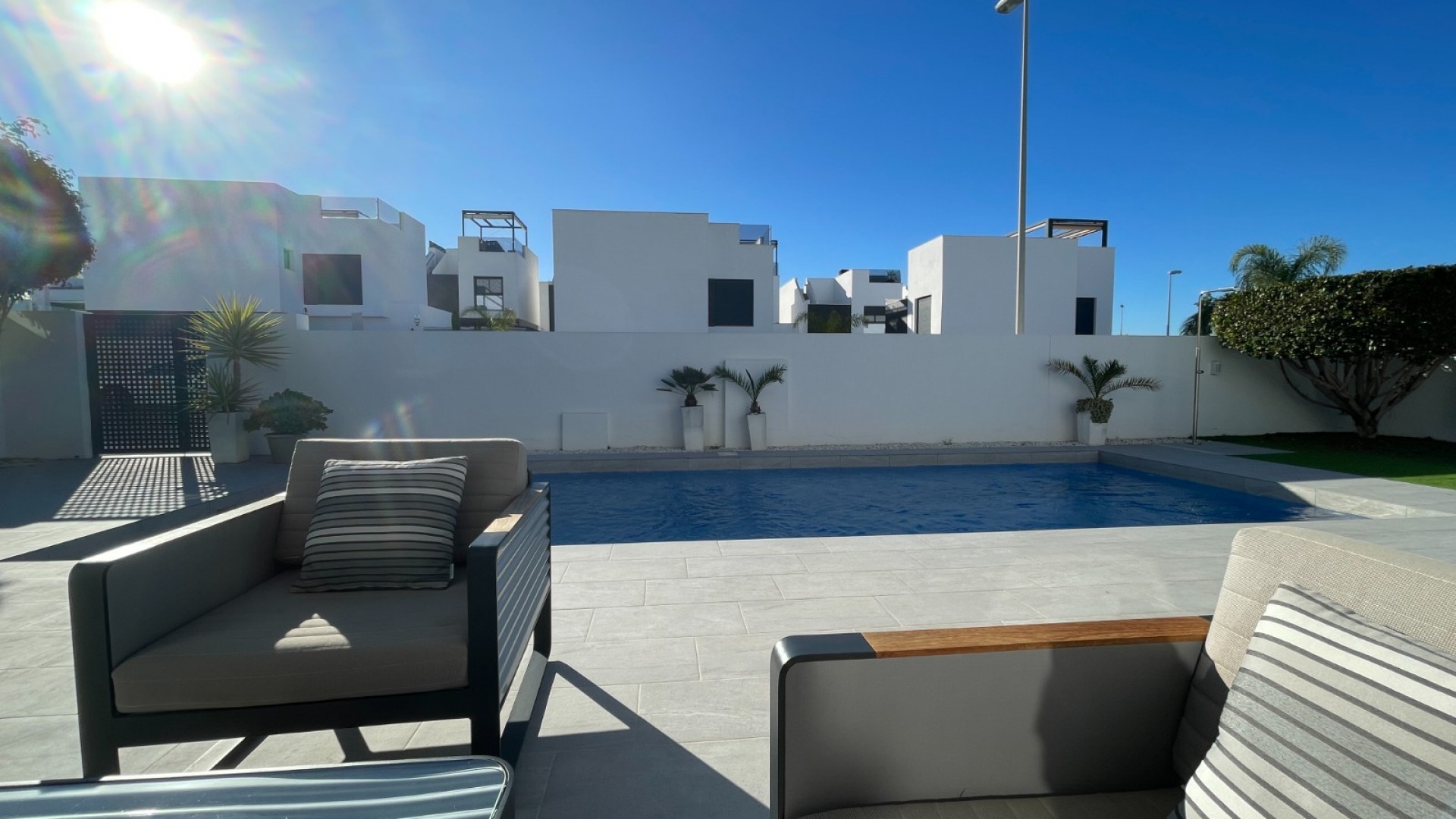 Venta - Chalet Independiente -
Benijofar - Centro