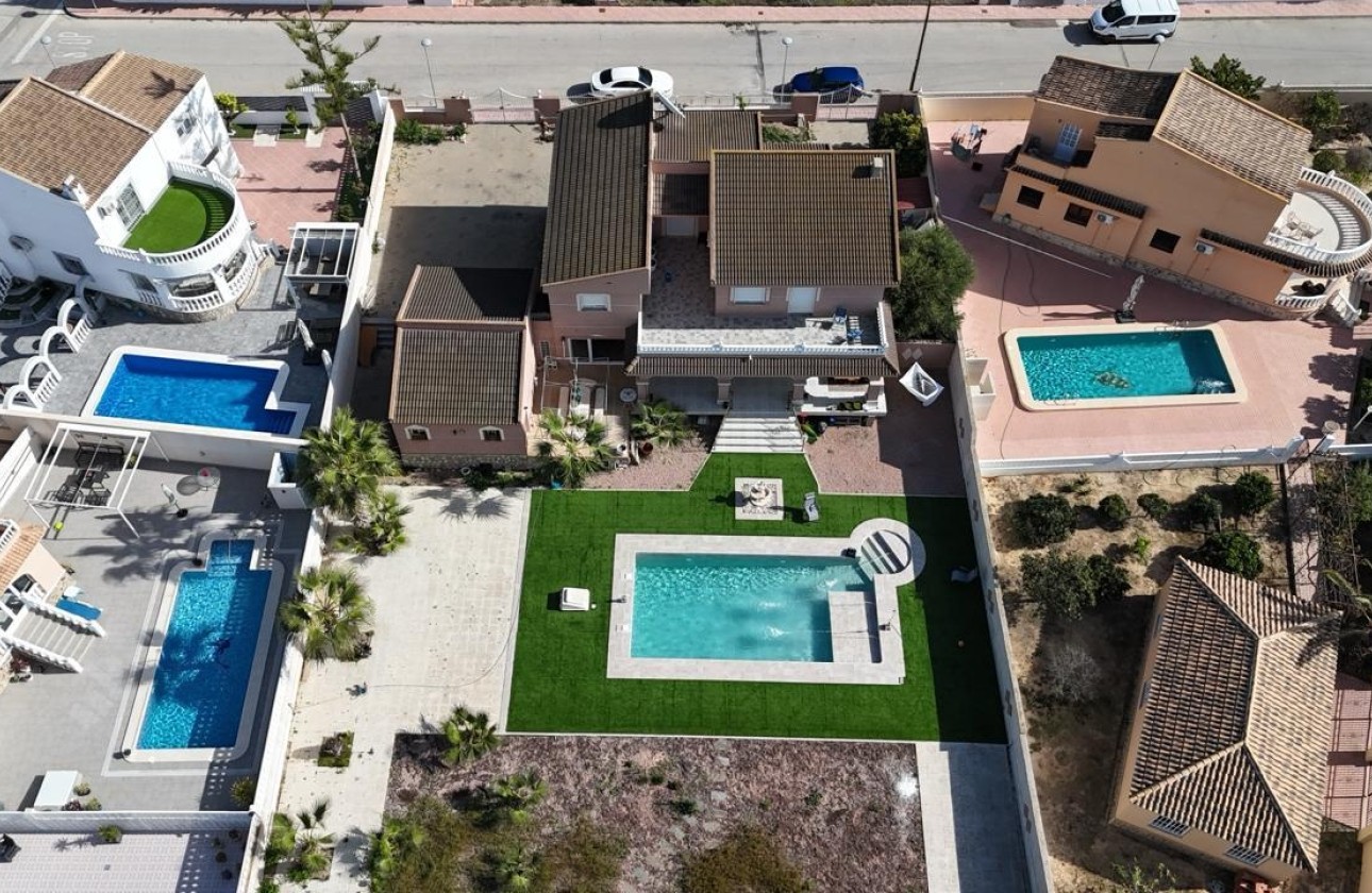 Venta - Chalet Independiente -
Benijofar - Costa Blanca