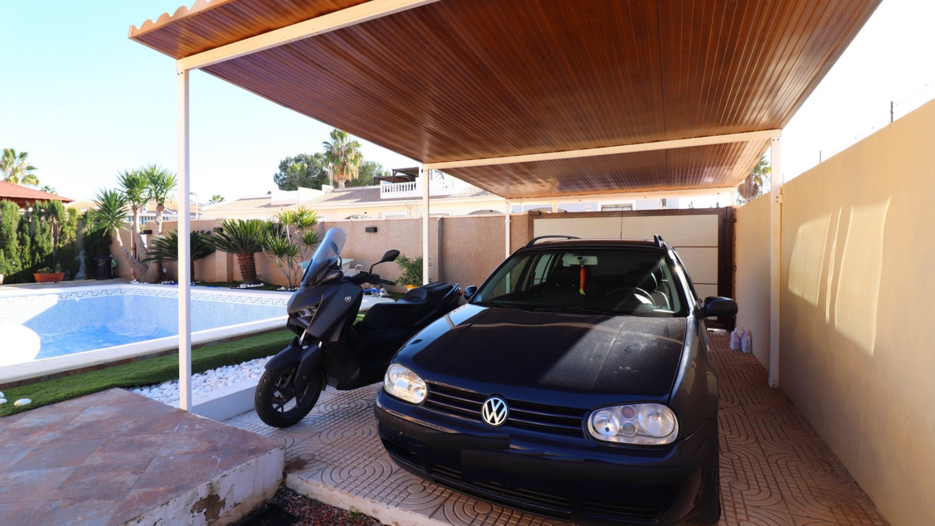 Venta - Chalet Independiente -
Benijofar - Monte Azul