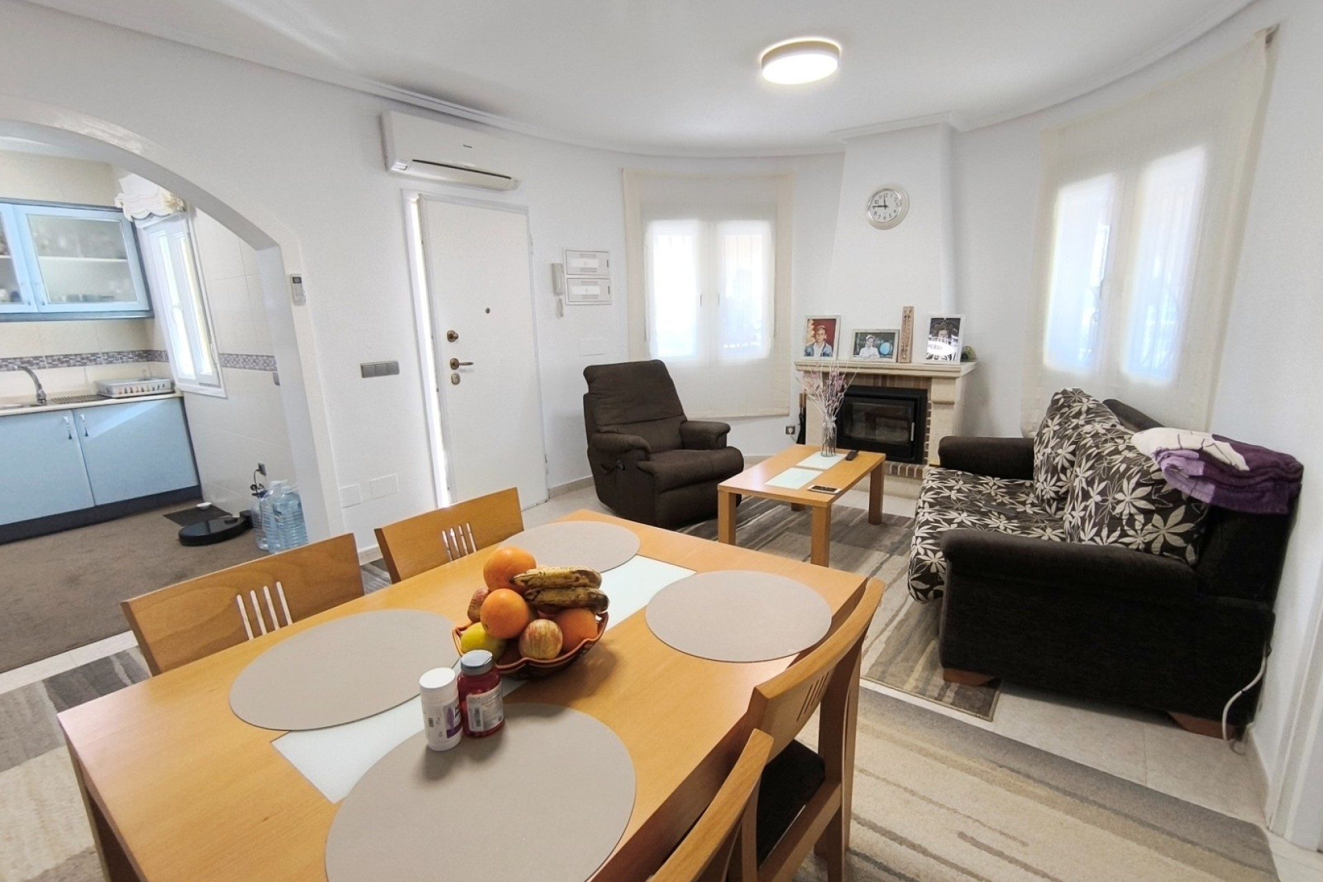 Venta - Chalet Independiente -
Benijofar