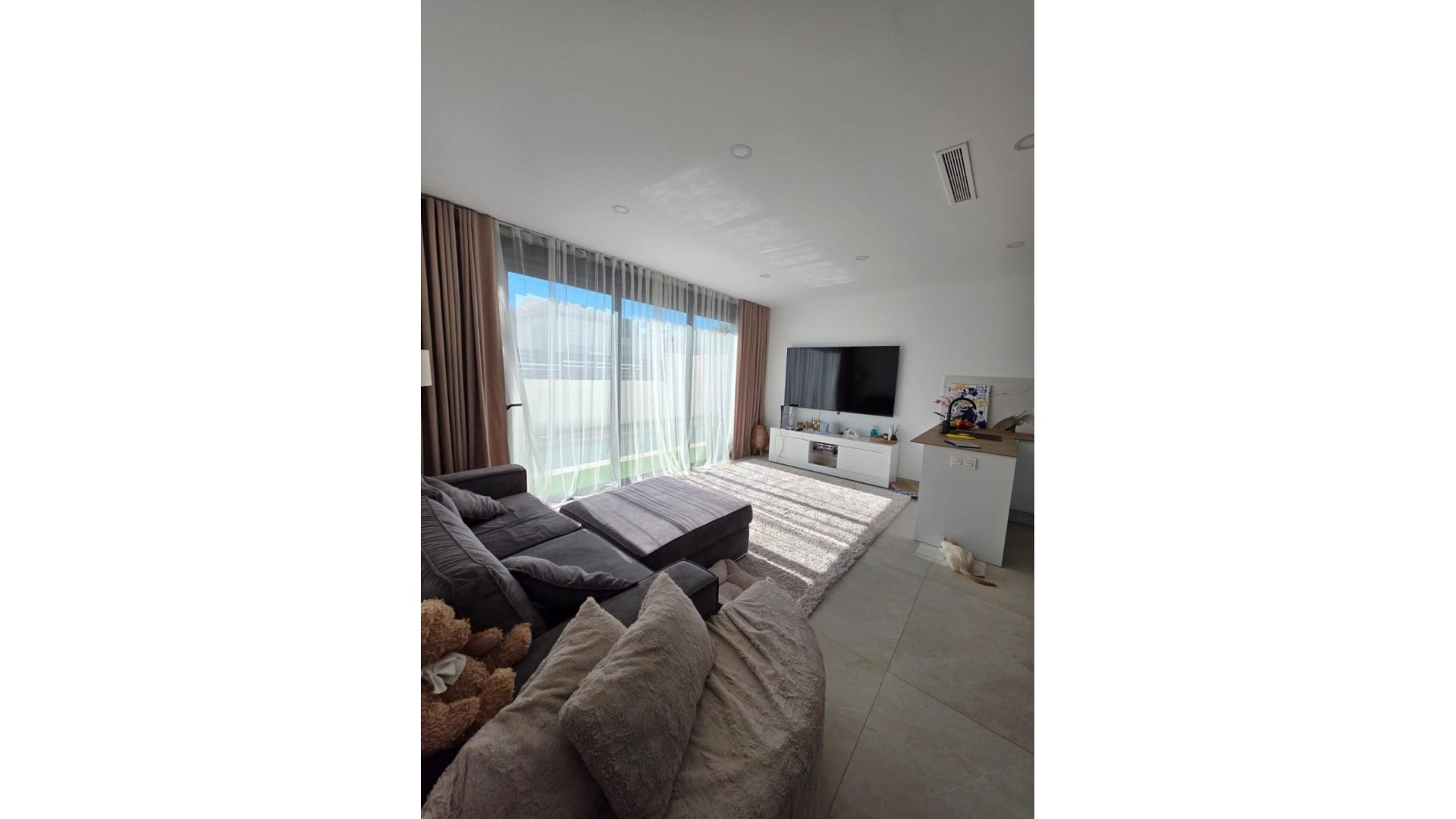 Venta - Chalet Independiente -
Benijofar