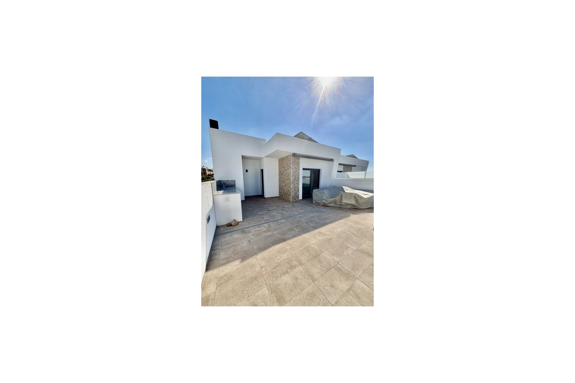 Venta - Chalet Independiente -
Benijofar