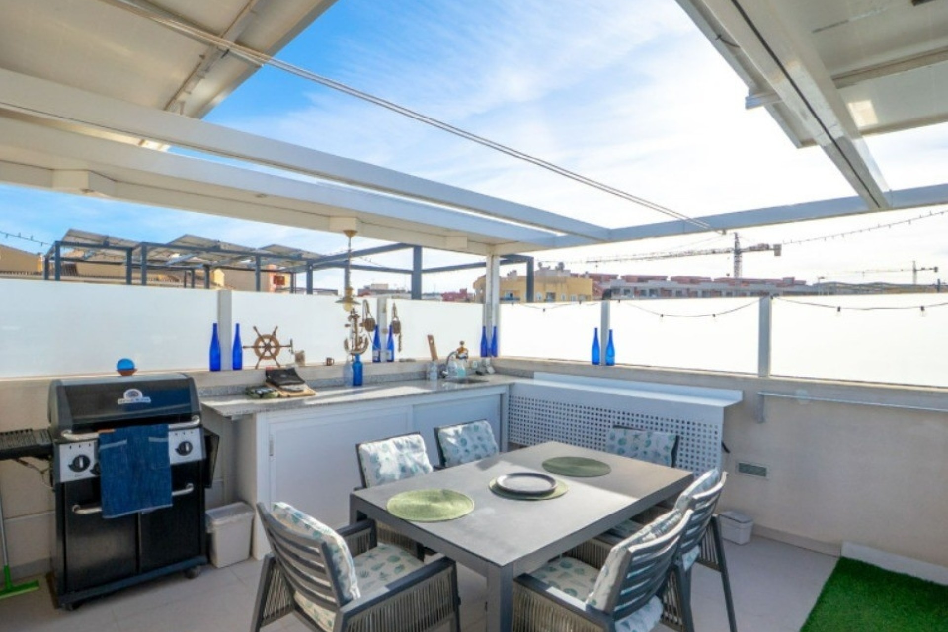 Venta - Chalet Independiente -
Benijofar