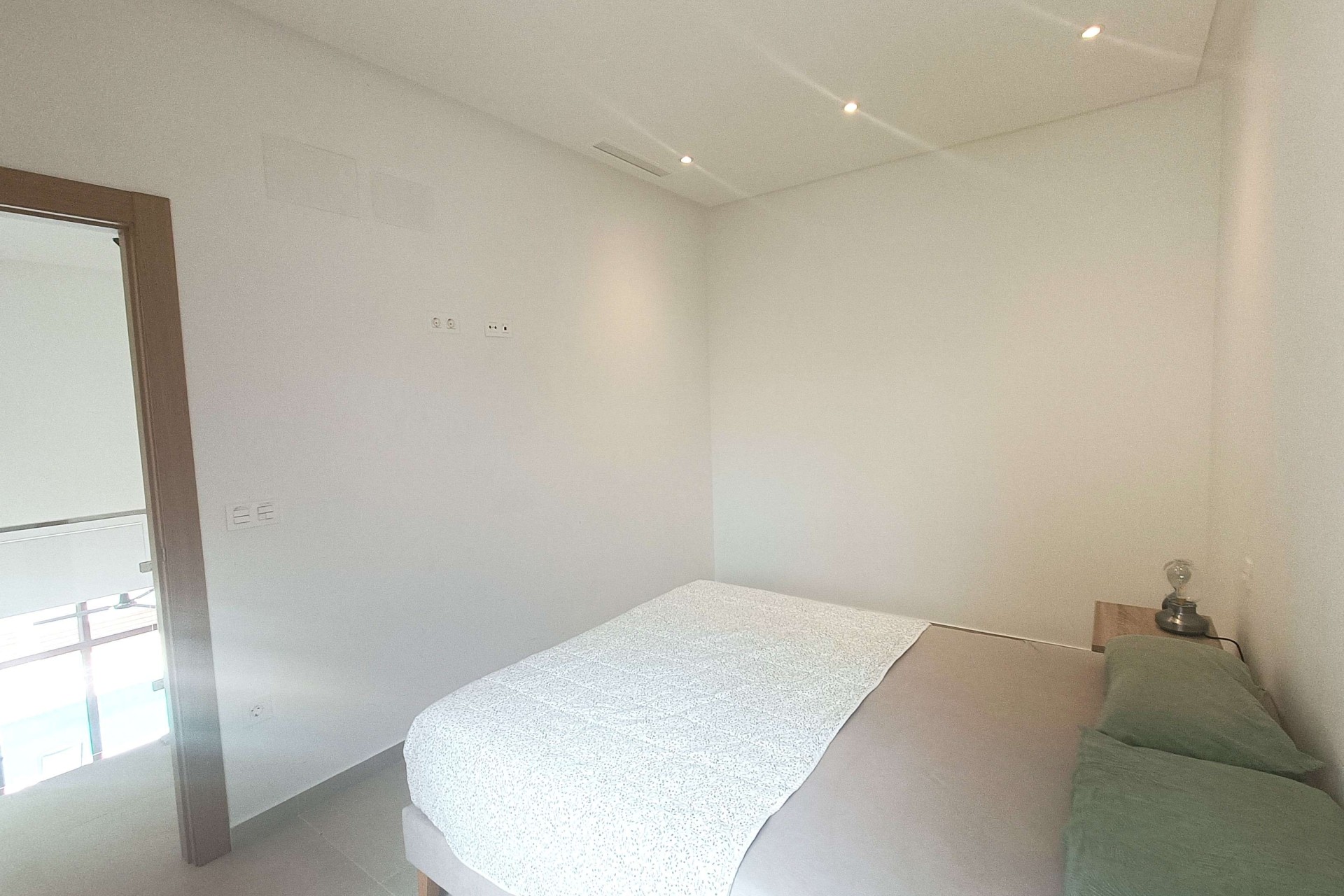 Venta - Chalet Independiente -
Benijofar