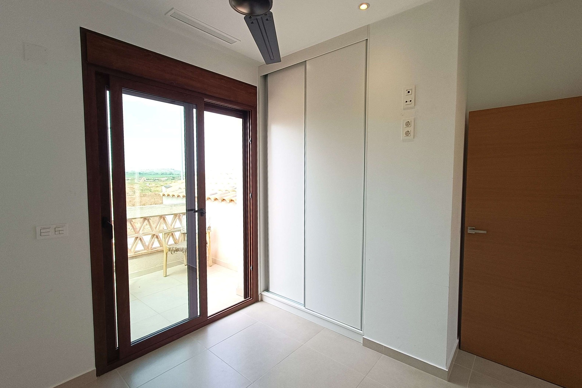 Venta - Chalet Independiente -
Benijofar