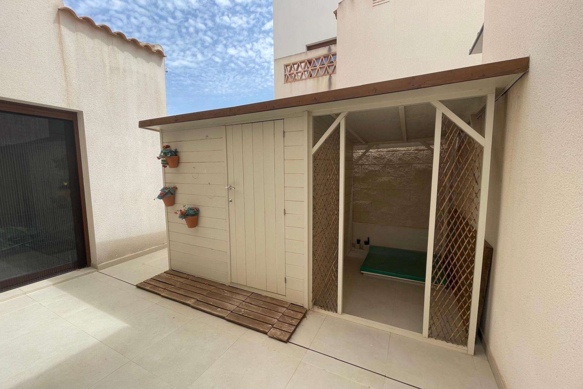 Venta - Chalet Independiente -
Benijofar