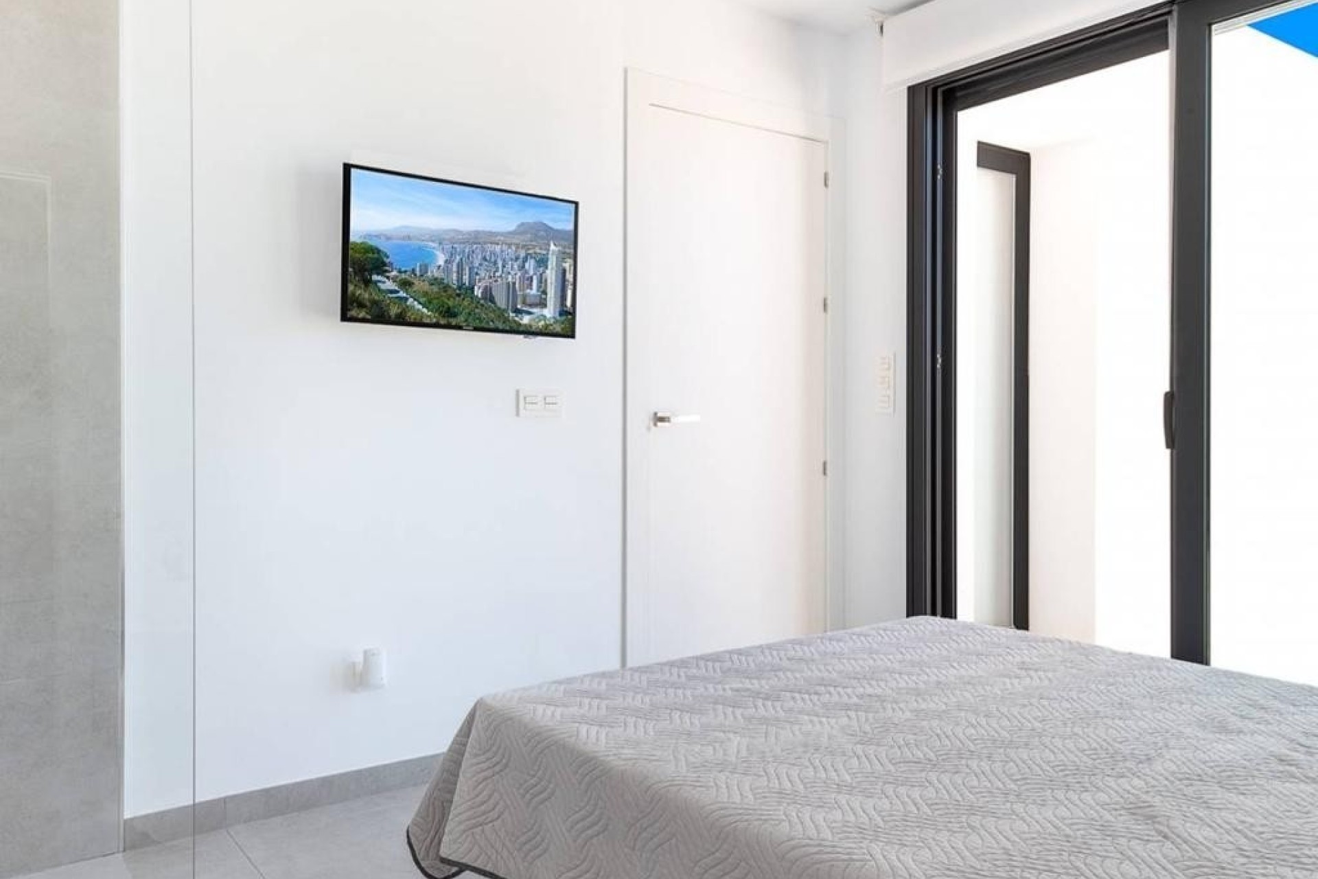 Venta - Chalet Independiente -
Benijofar