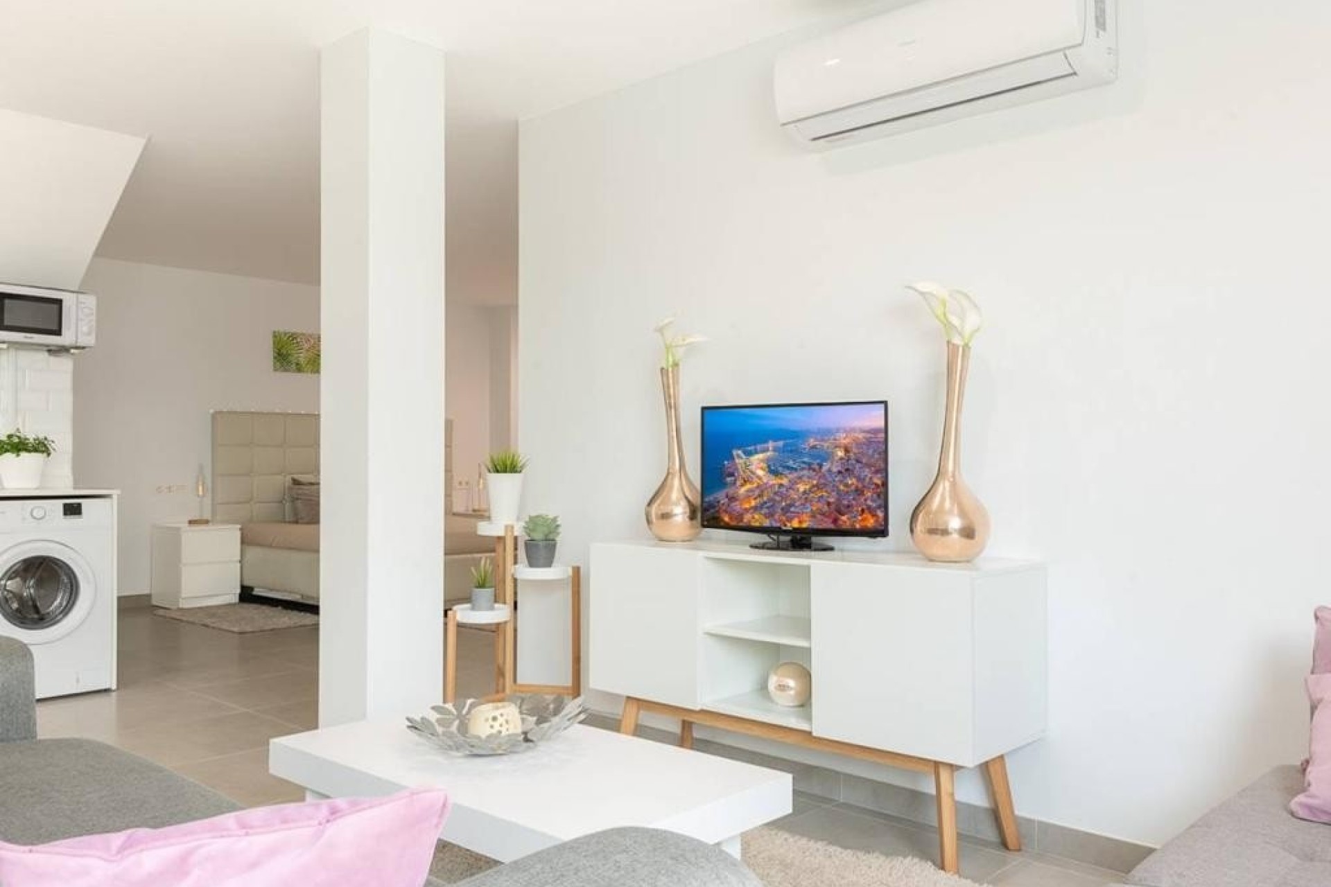 Venta - Chalet Independiente -
Benijofar